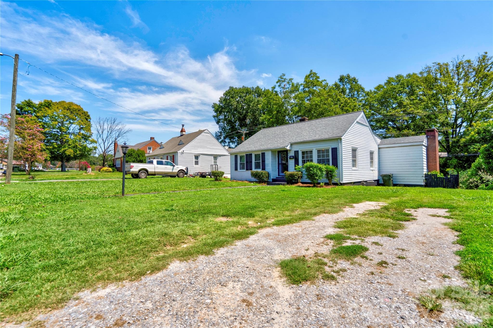 Front Right - 605 Meadowbrook Road, Kings Mountain