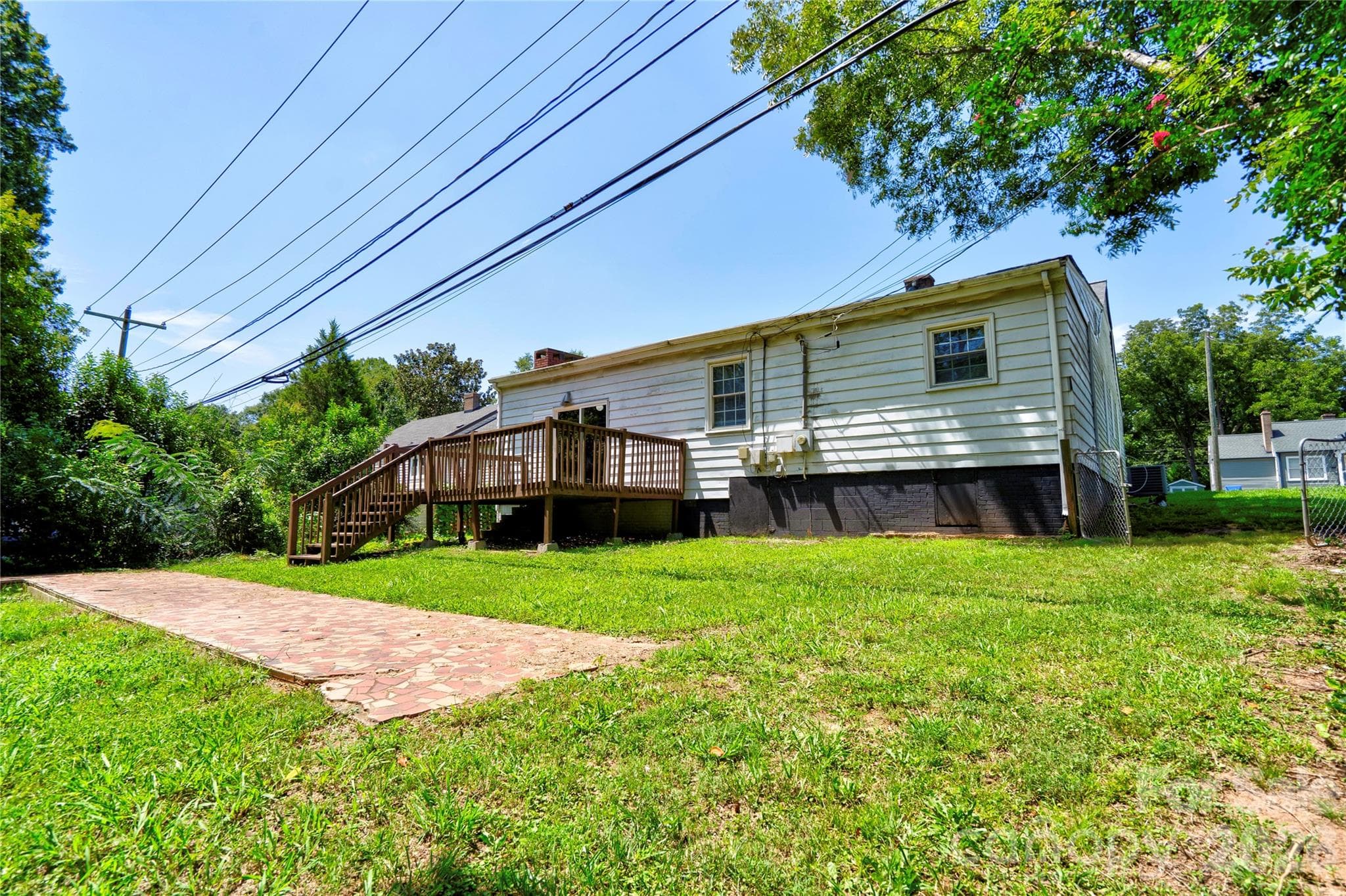 Single Family Residence at 605 Meadowbrook Road, Kings Mountain, photo 35 of 39