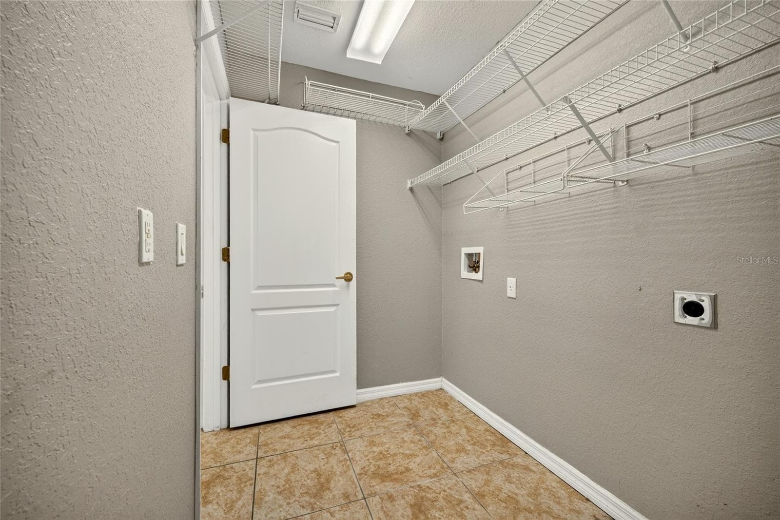 Single Family Residence at 11723 TEMPEST HARBOR LOOP, VENICE, photo 19 of 45