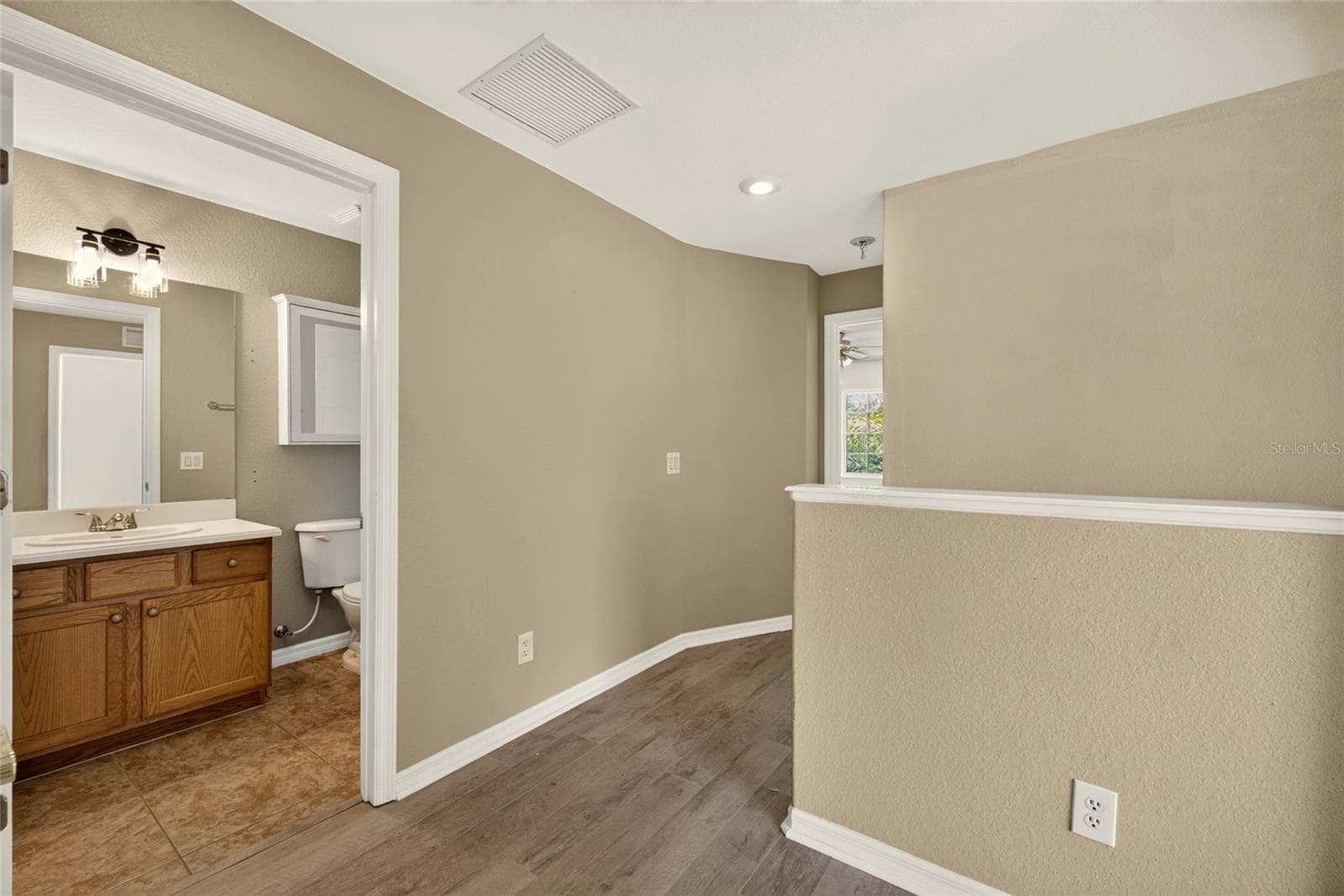 Single Family Residence at 11723 TEMPEST HARBOR LOOP, VENICE, photo 35 of 45