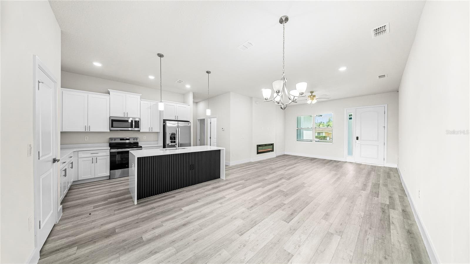 Single Family Residence at 18374 ELGIN AVE, PORT CHARLOTTE, photo 11 of 72