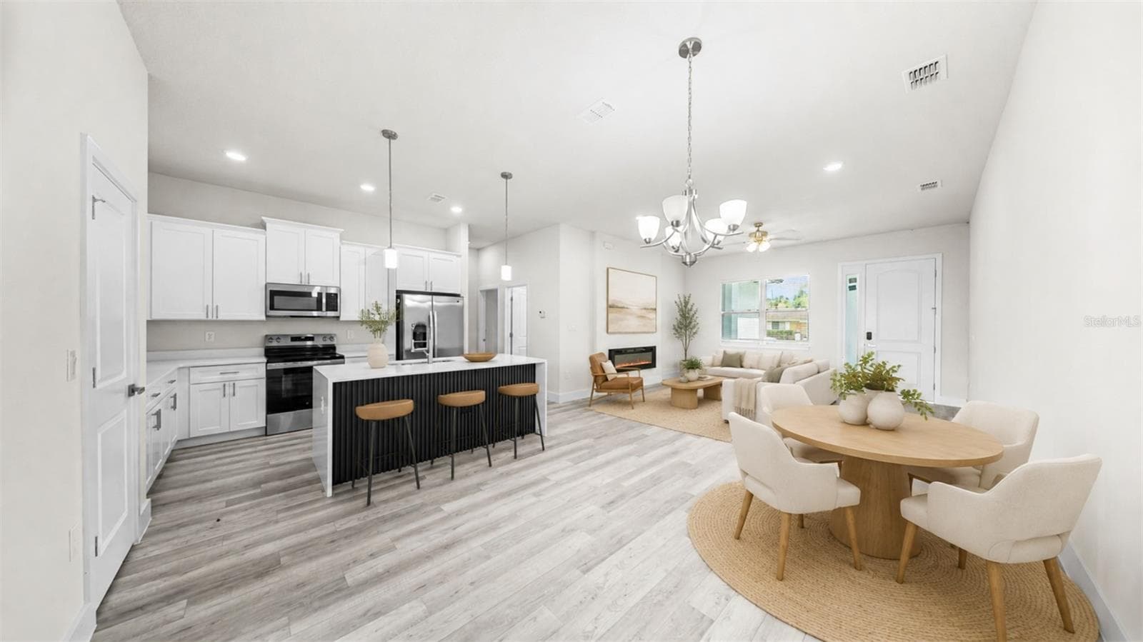 Virtual Staging - 18374 ELGIN AVE, PORT CHARLOTTE