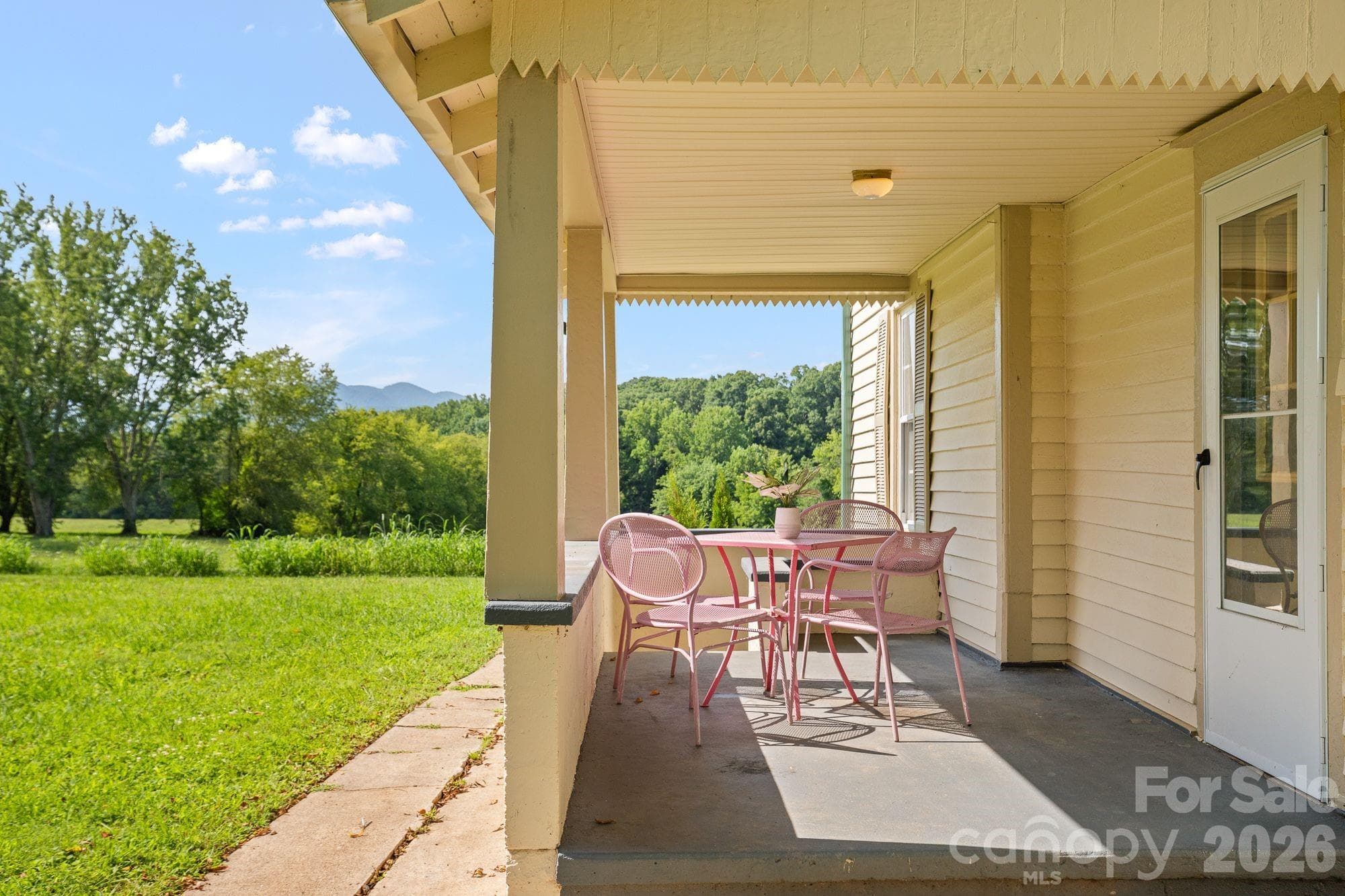Single Family Residence at 250 Justice Ridge Road, Candler, photo 4 of 44