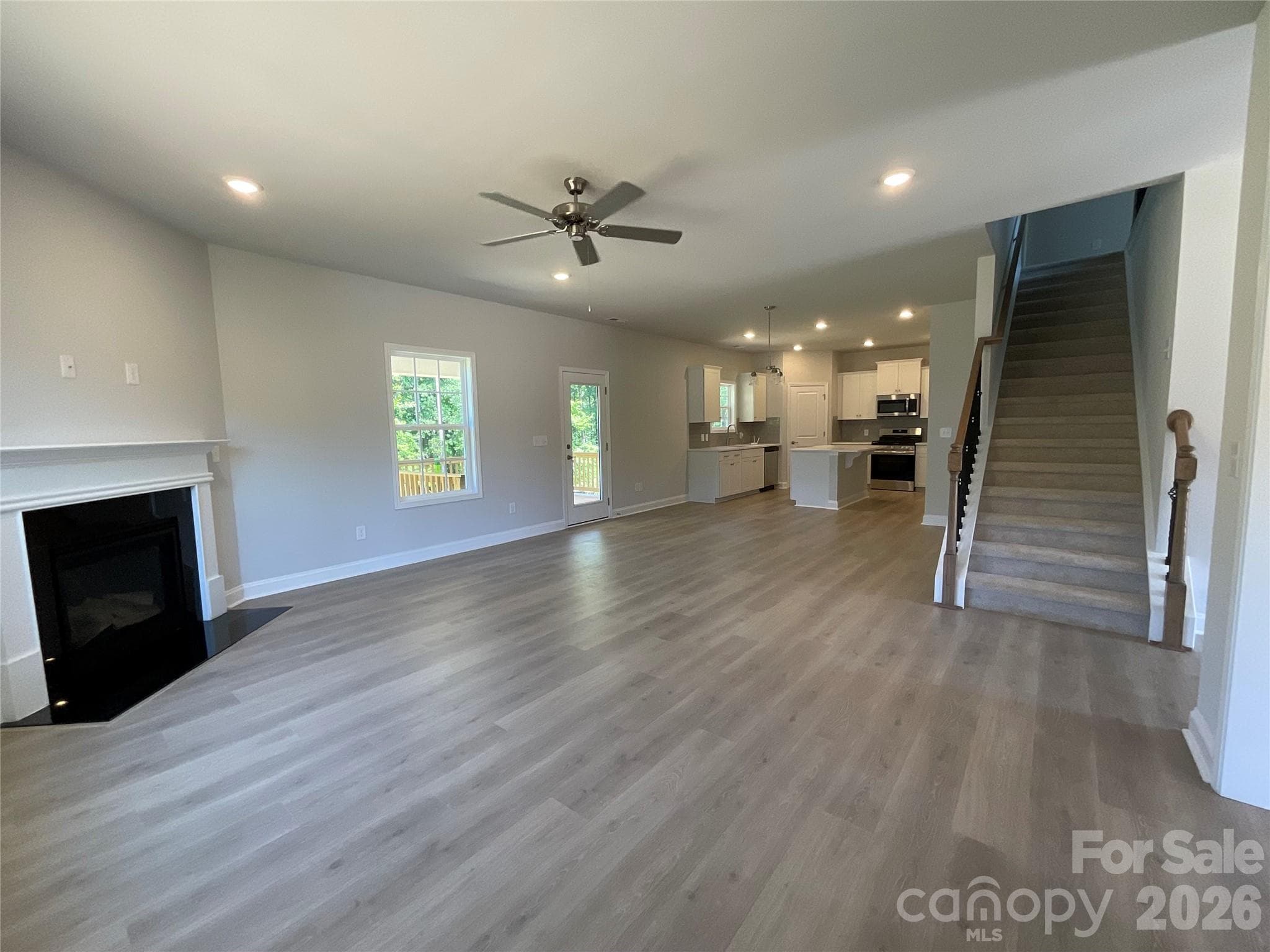 Open Floor Plan - 1590 Autumn Lane, York