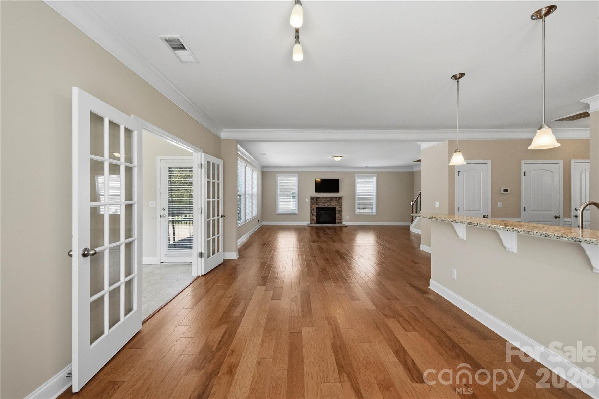 Single Family Residence at 10817 Bere Island Drive, Charlotte, photo 15 of 47