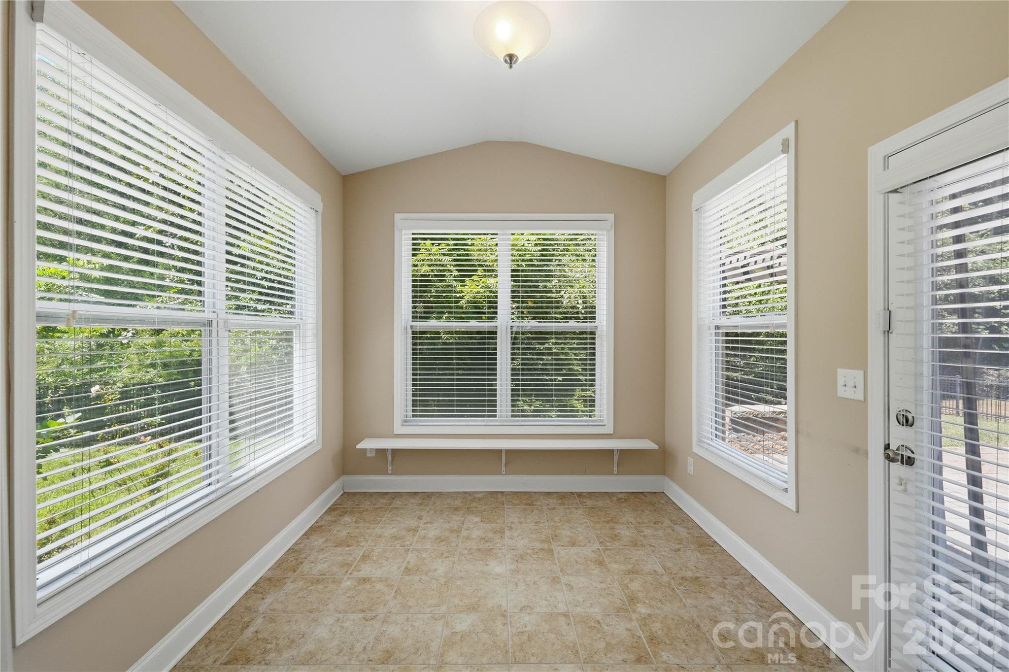 Single Family Residence at 10817 Bere Island Drive, Charlotte, photo 22 of 47
