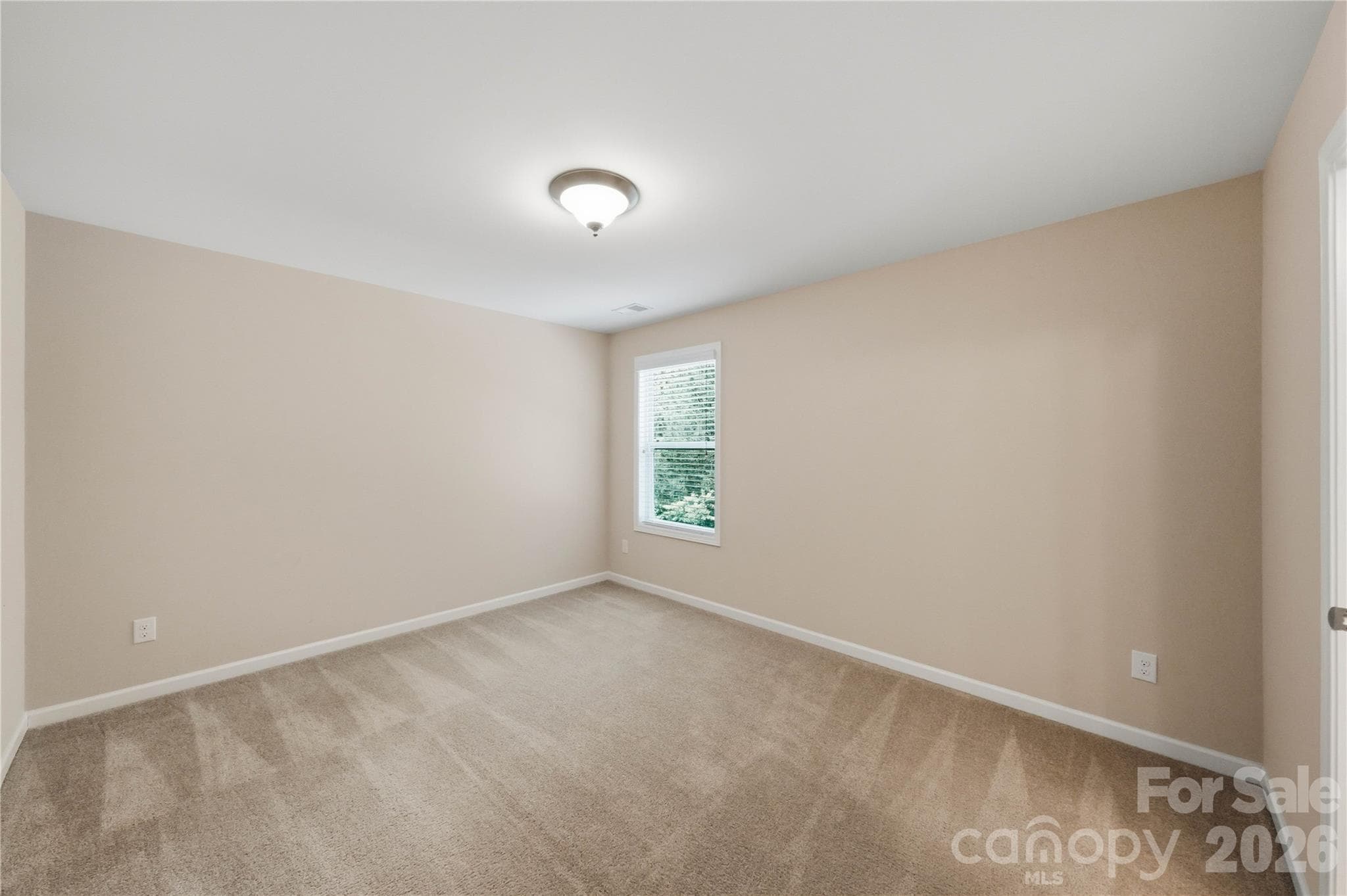 Single Family Residence at 10817 Bere Island Drive, Charlotte, photo 28 of 47