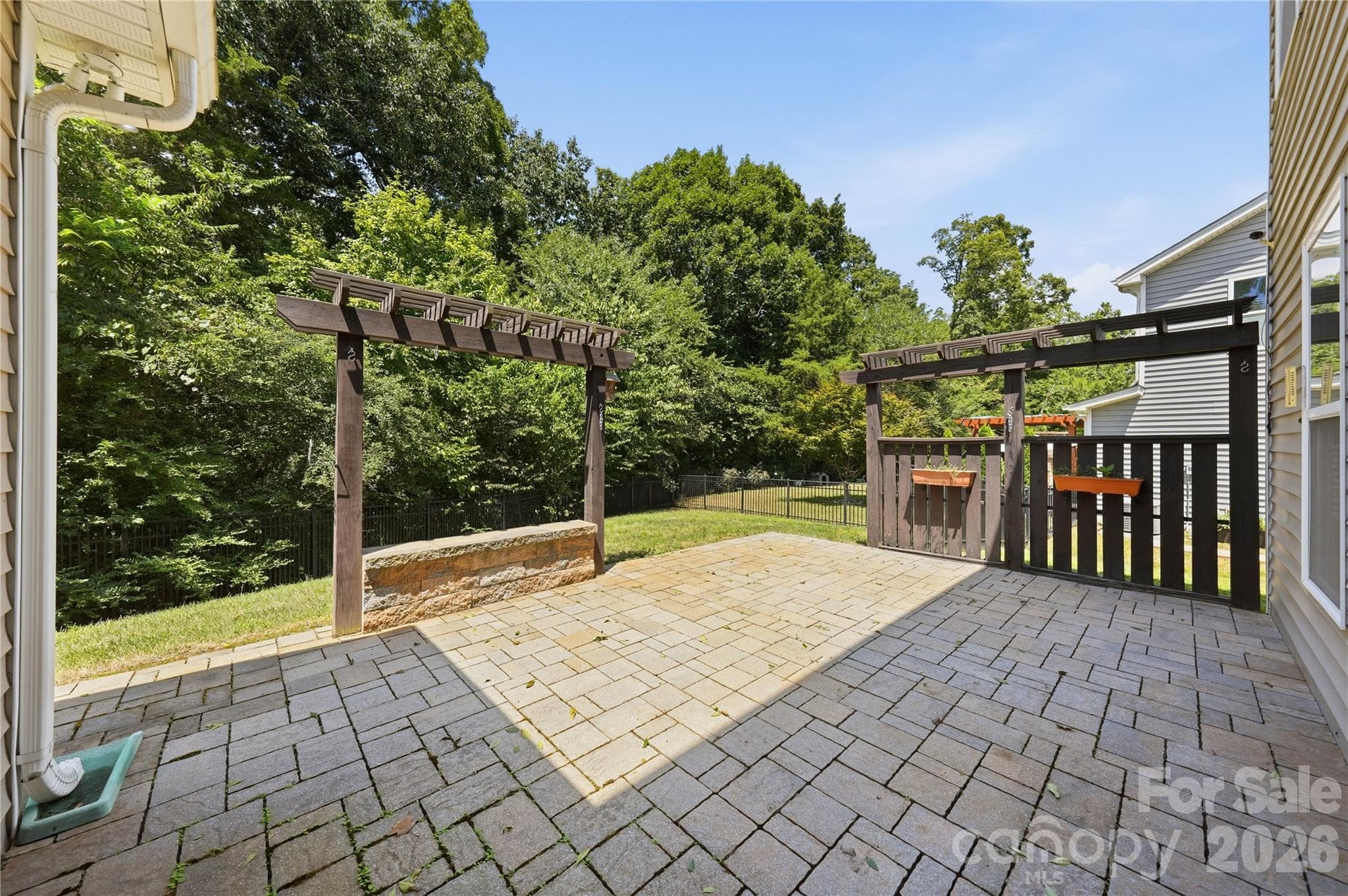 Single Family Residence at 10817 Bere Island Drive, Charlotte, photo 40 of 47