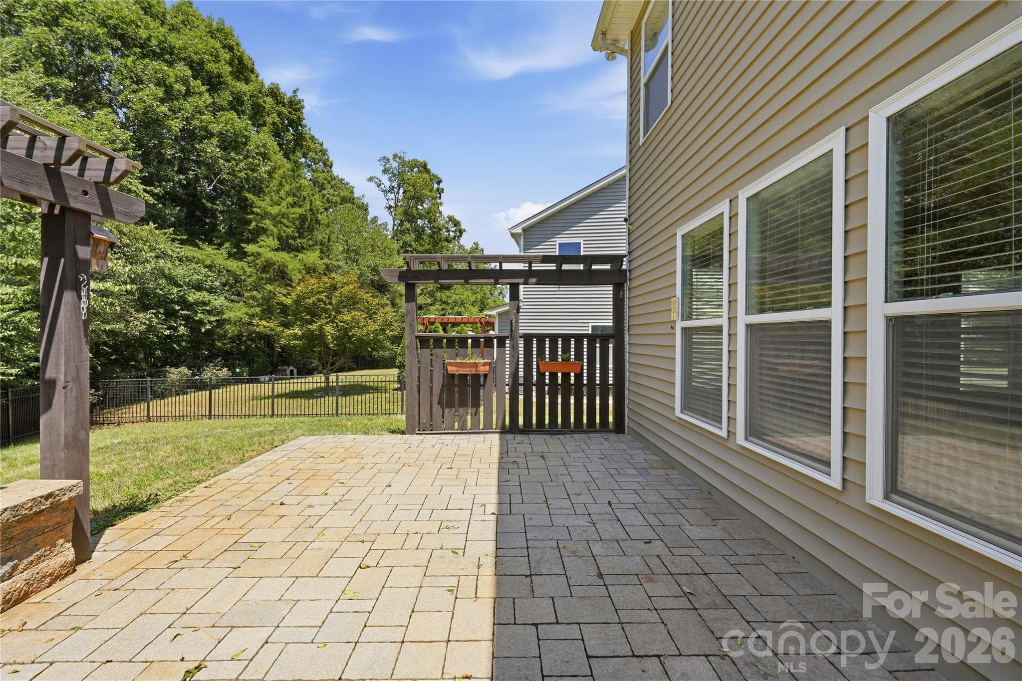 Single Family Residence at 10817 Bere Island Drive, Charlotte, photo 42 of 47