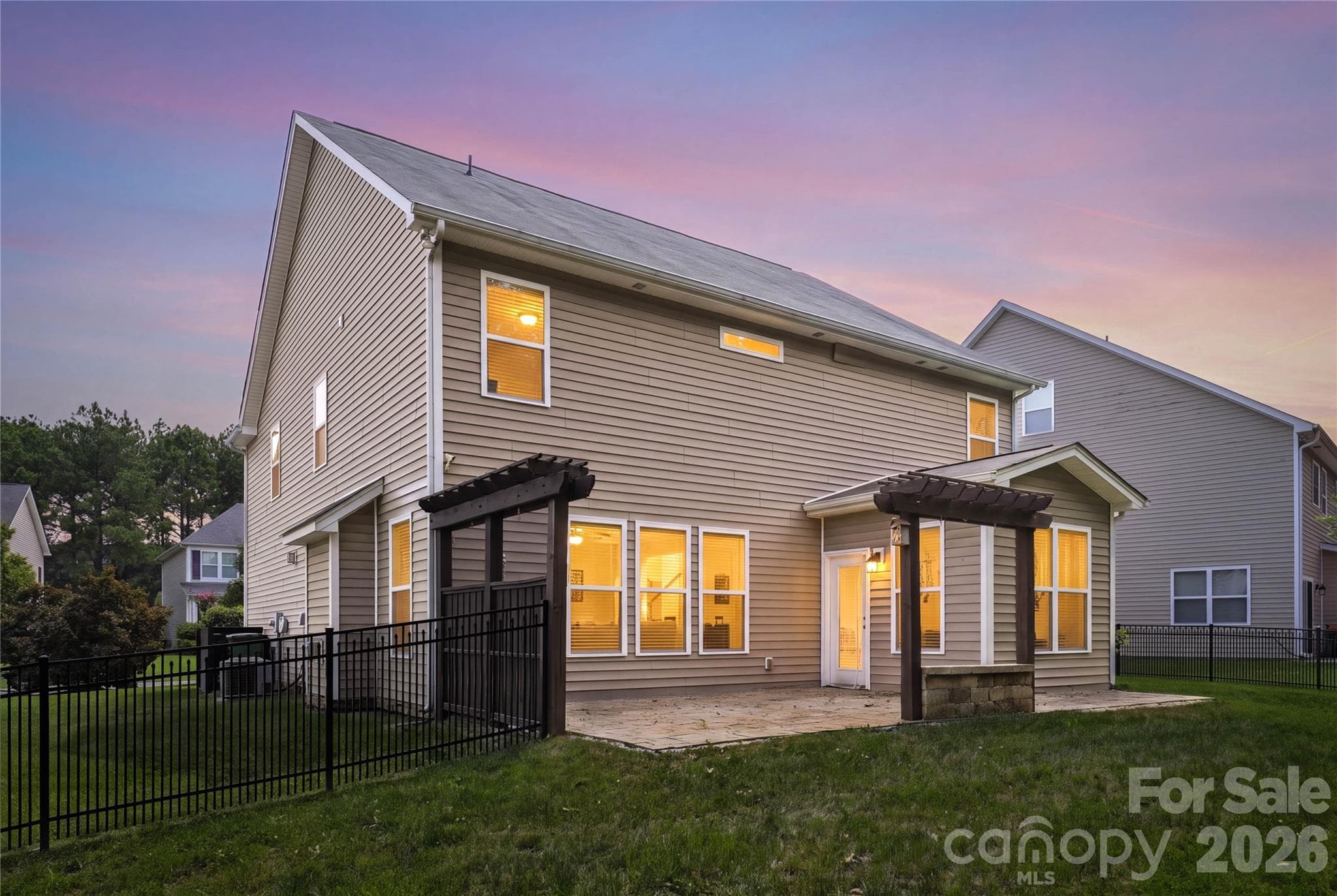 Single Family Residence at 10817 Bere Island Drive, Charlotte, photo 47 of 47