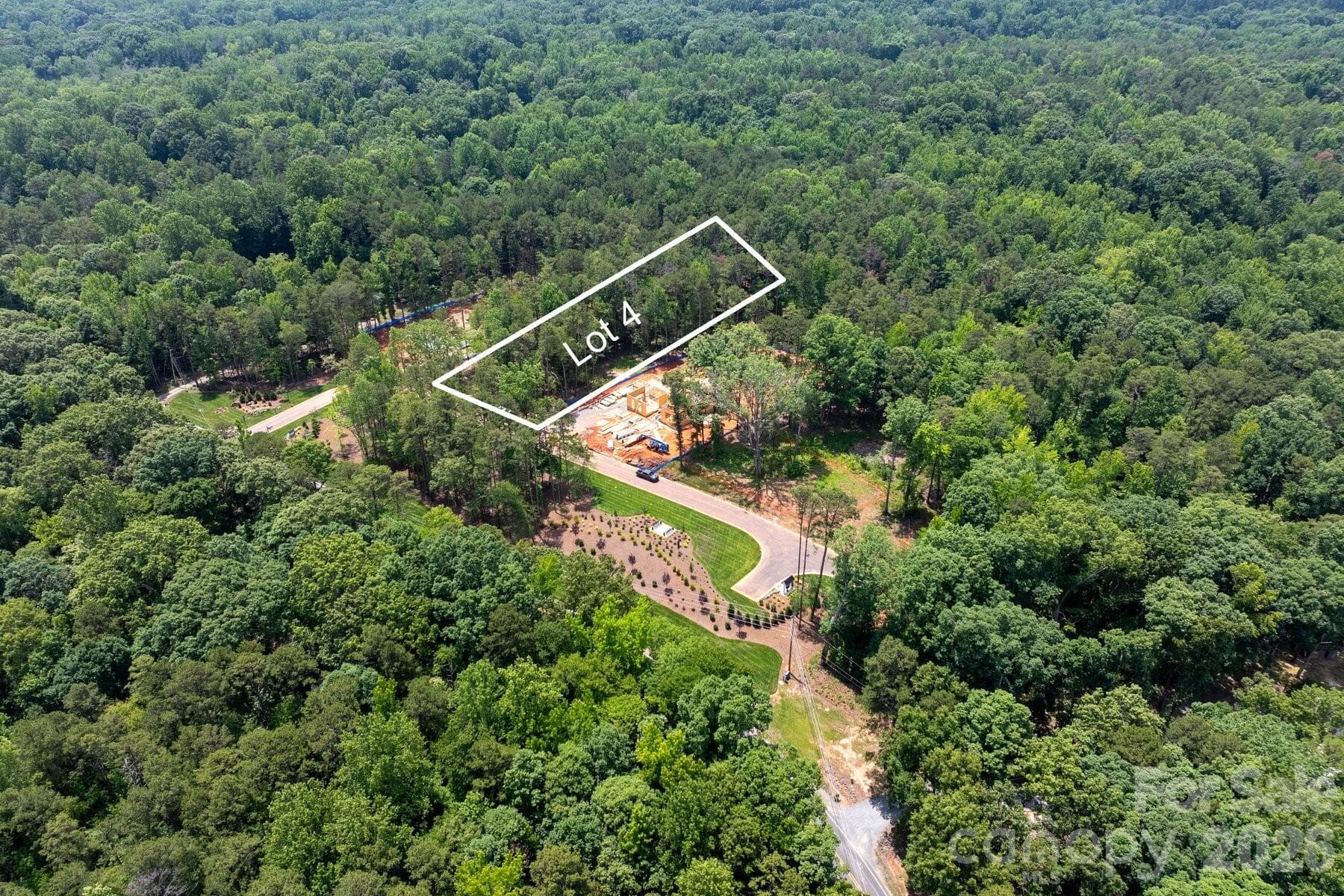 Stunning location nestled in Weddington - 305 Weddington Grove Lane, Weddington