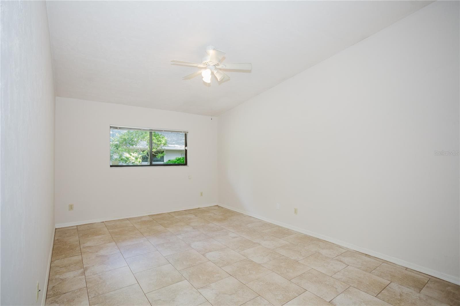 Single Family Residence at 3915 NW 7TH PL, GAINESVILLE, photo 7 of 16