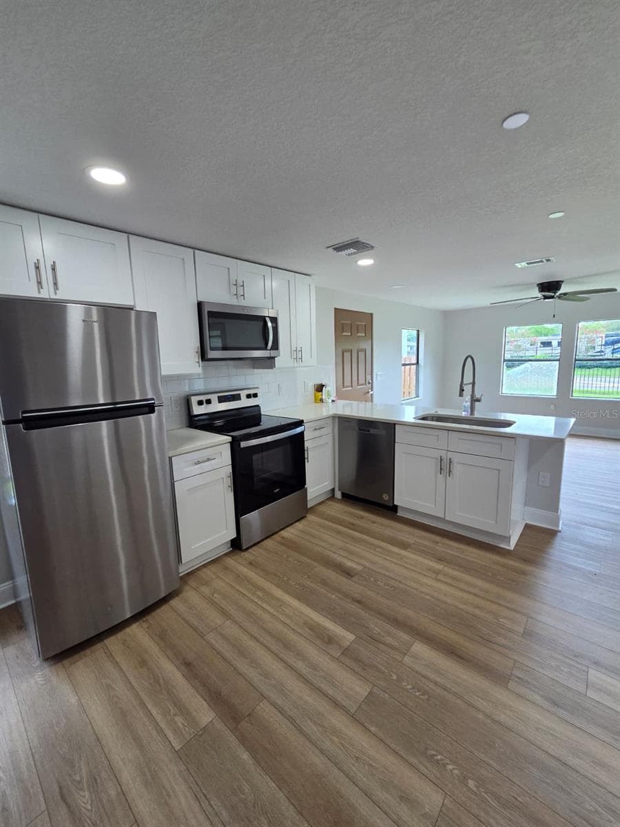 Townhouse at 300 ERON WAY #1, WINTER GARDEN, photo 3 of 30
