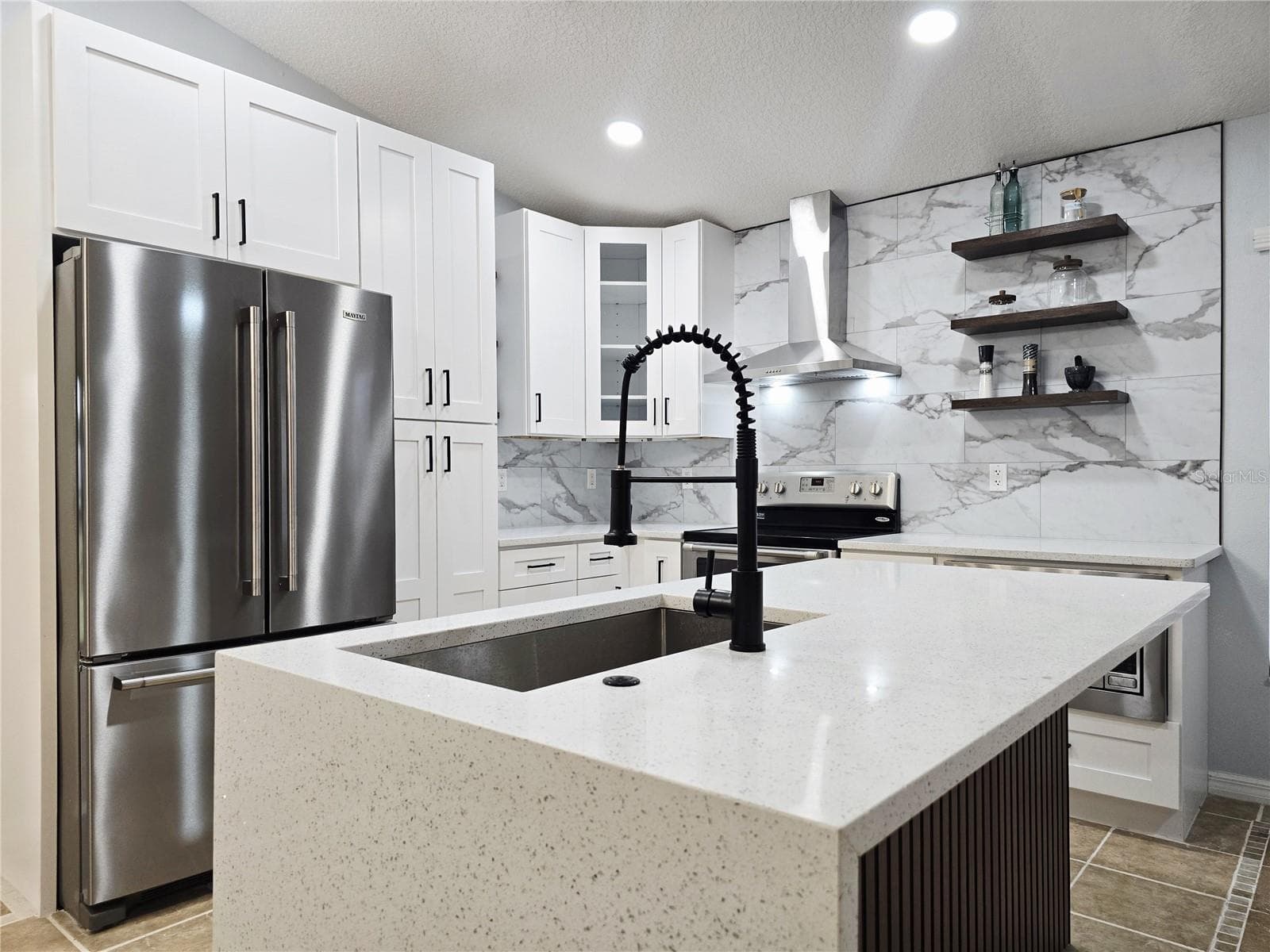 Single Family Residence at 531 1ST AVE, ALTAMONTE SPRINGS, photo 12 of 35