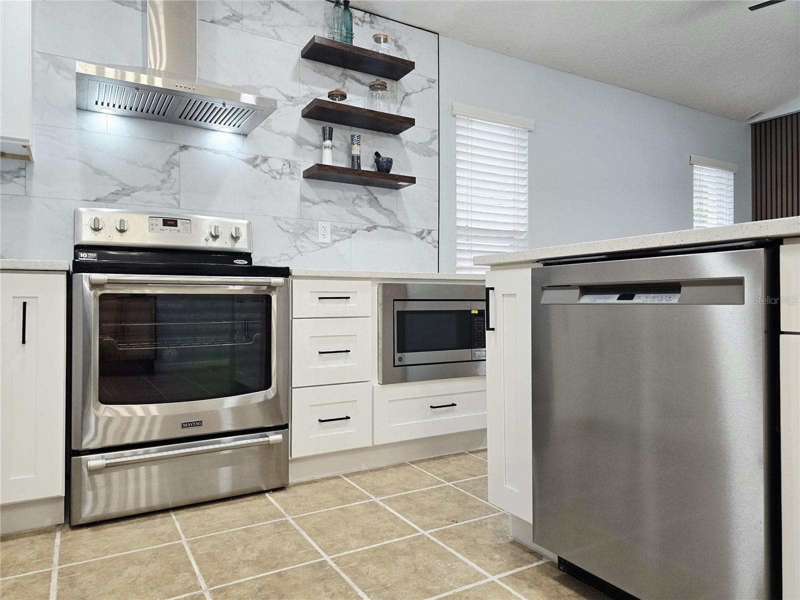 Single Family Residence at 531 1ST AVE, ALTAMONTE SPRINGS, photo 13 of 35