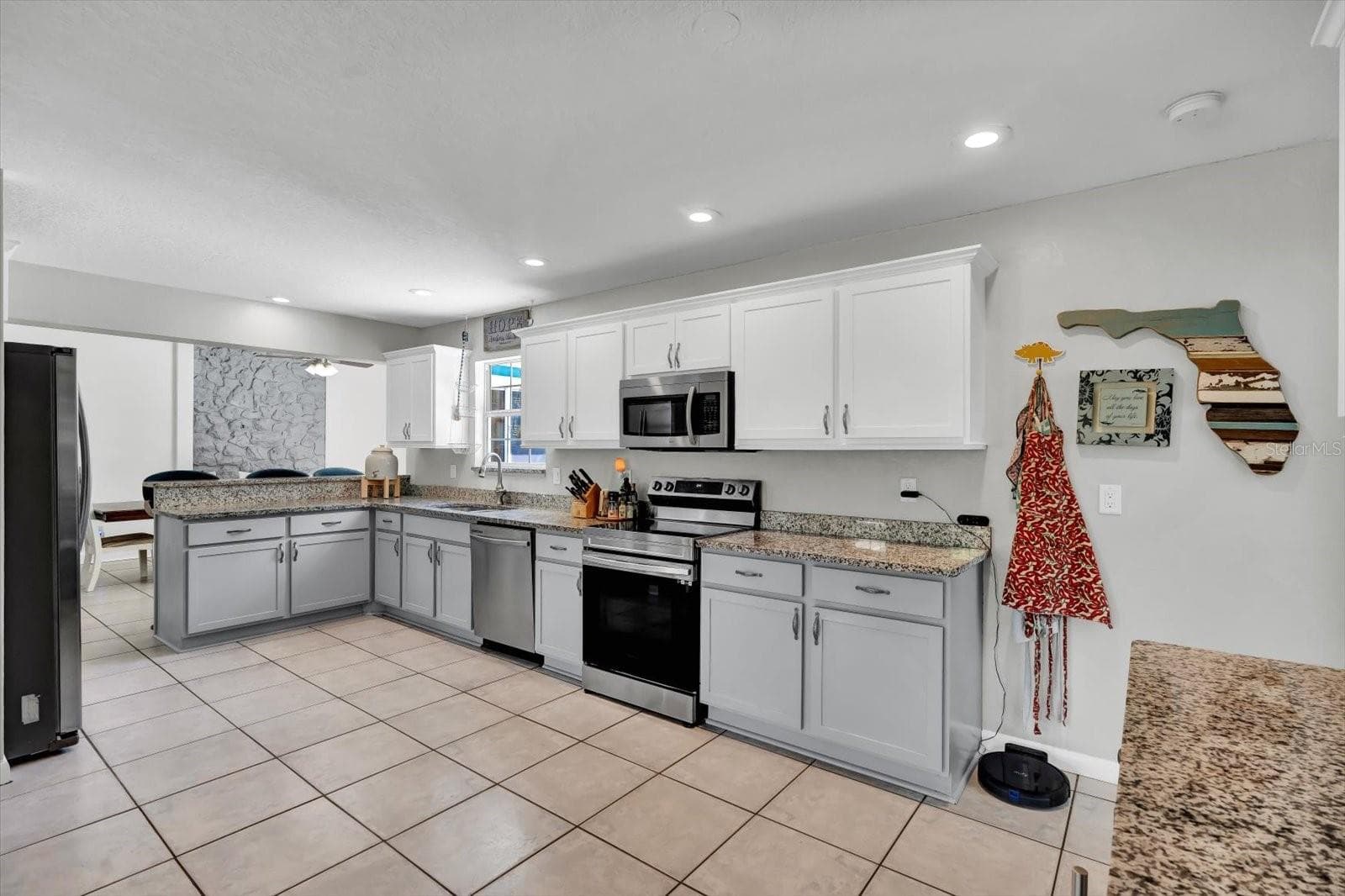 Single Family Residence at 245 COUNTRY CIRCLE DR E, PORT ORANGE, photo 11 of 49
