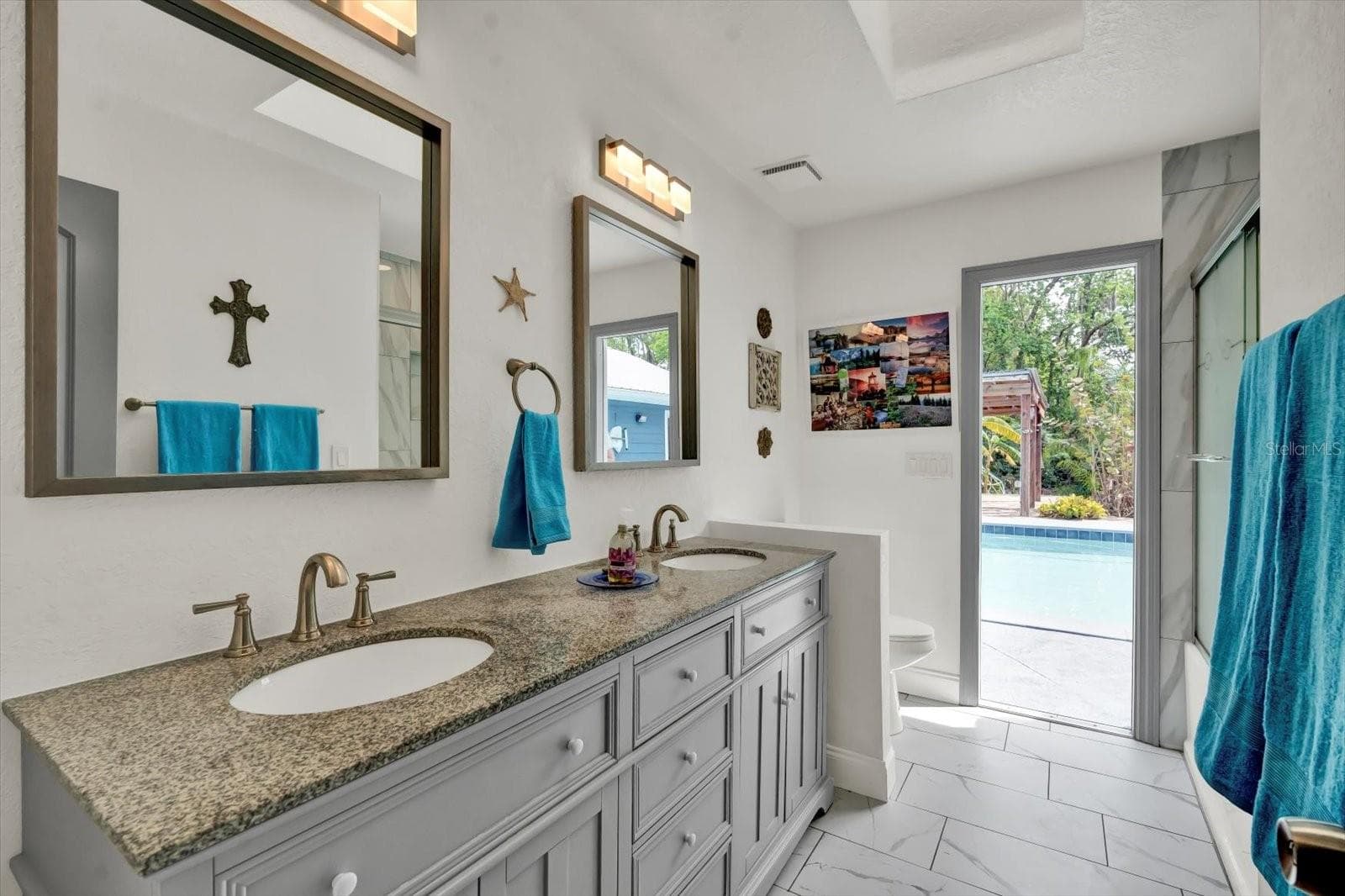 Single Family Residence at 245 COUNTRY CIRCLE DR E, PORT ORANGE, photo 32 of 49