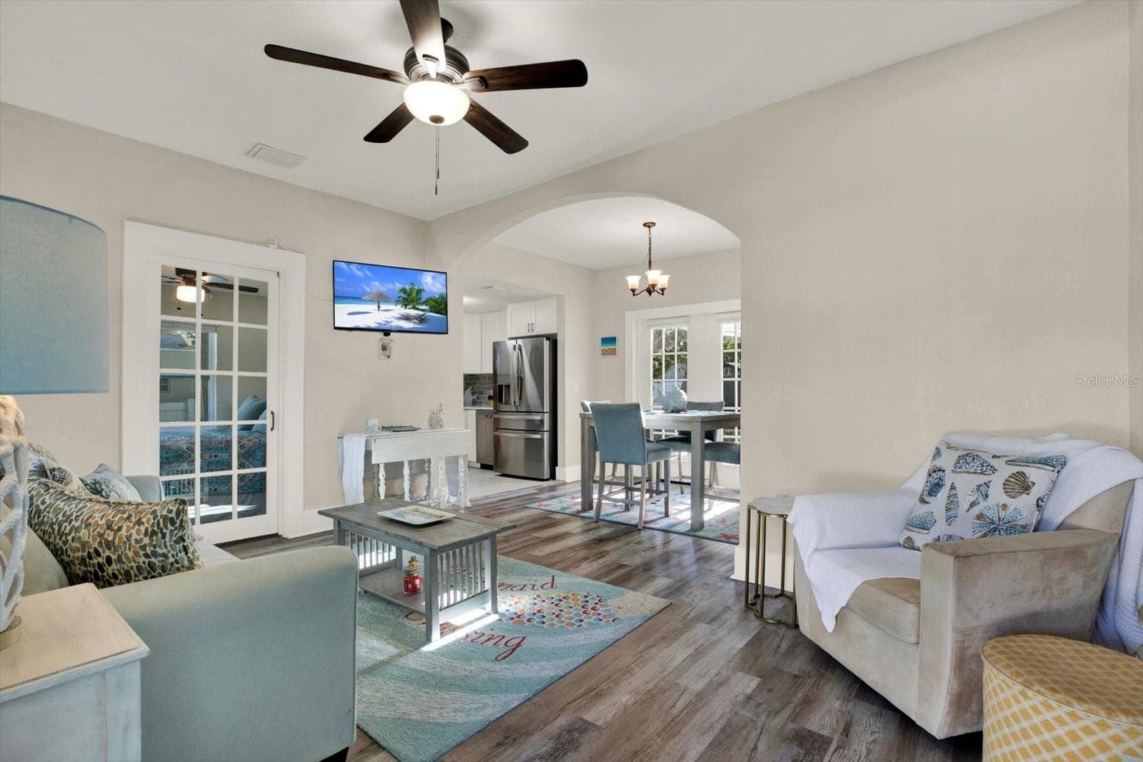 Single Family Residence at 1945 OVERBROOK AVE, CLEARWATER, photo 2 of 12