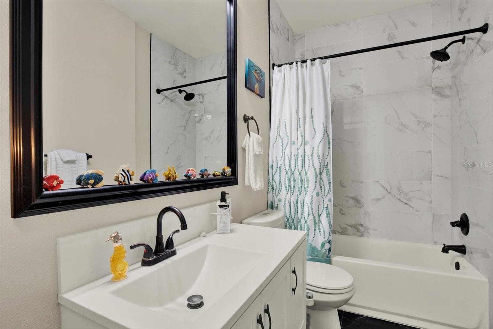 Single Family Residence at 1945 OVERBROOK AVE, CLEARWATER, photo 8 of 12