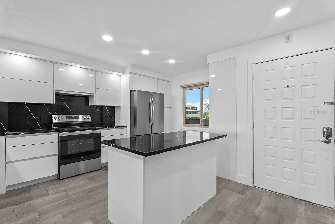 Condominium at 9604 CORTEZ RD W #233, BRADENTON, photo 6 of 69