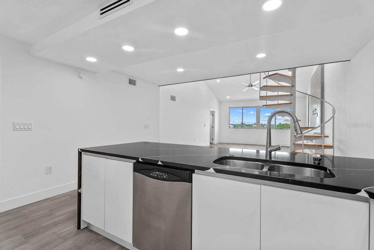 Condominium at 9604 CORTEZ RD W #233, BRADENTON, photo 10 of 69