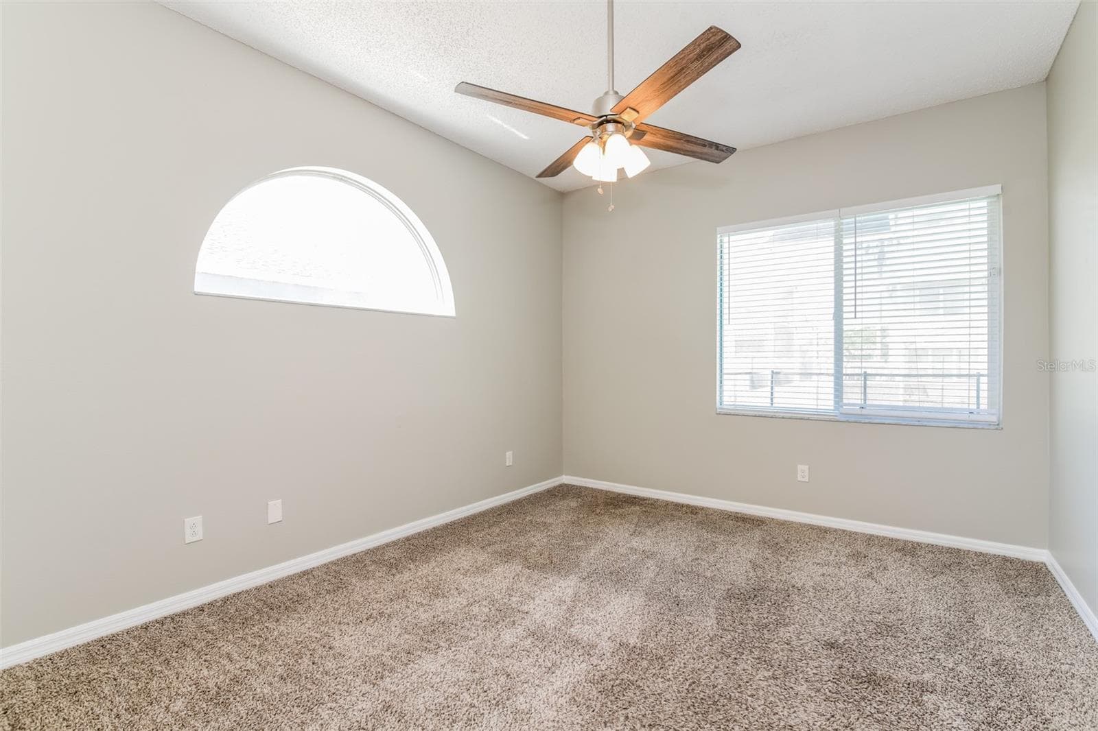 Single Family Residence at 8615 CAVENDISH DR, KISSIMMEE, photo 13 of 15