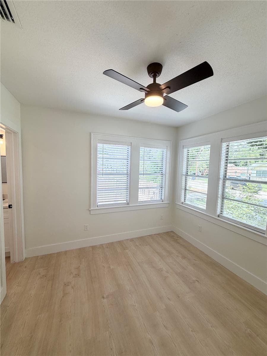Single Family Residence at 104 W LAMBRIGHT ST, TAMPA, photo 15 of 70