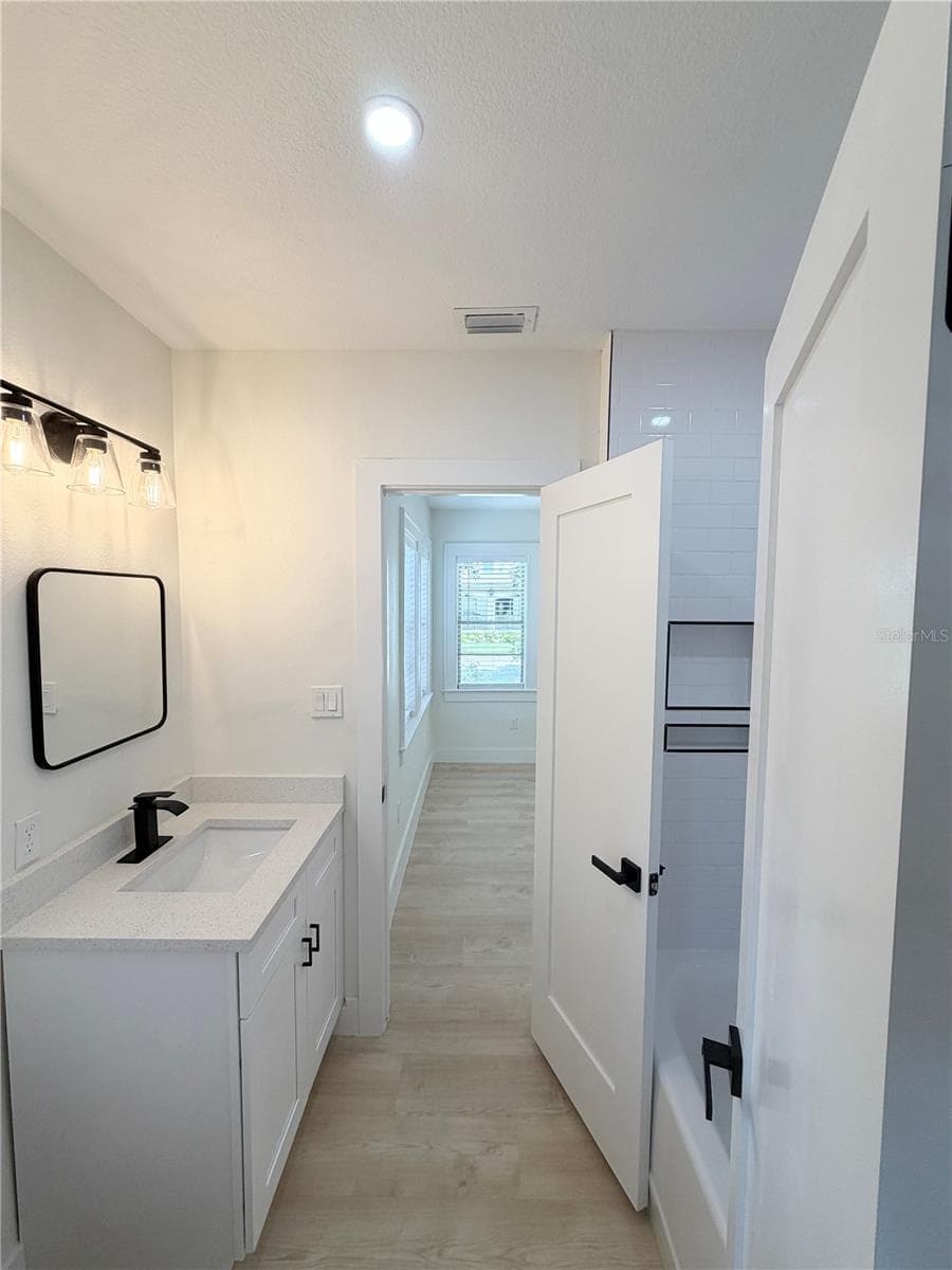Single Family Residence at 104 W LAMBRIGHT ST, TAMPA, photo 19 of 70