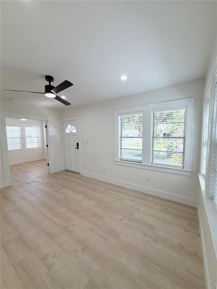 Single Family Residence at 104 W LAMBRIGHT ST, TAMPA, photo 11 of 70