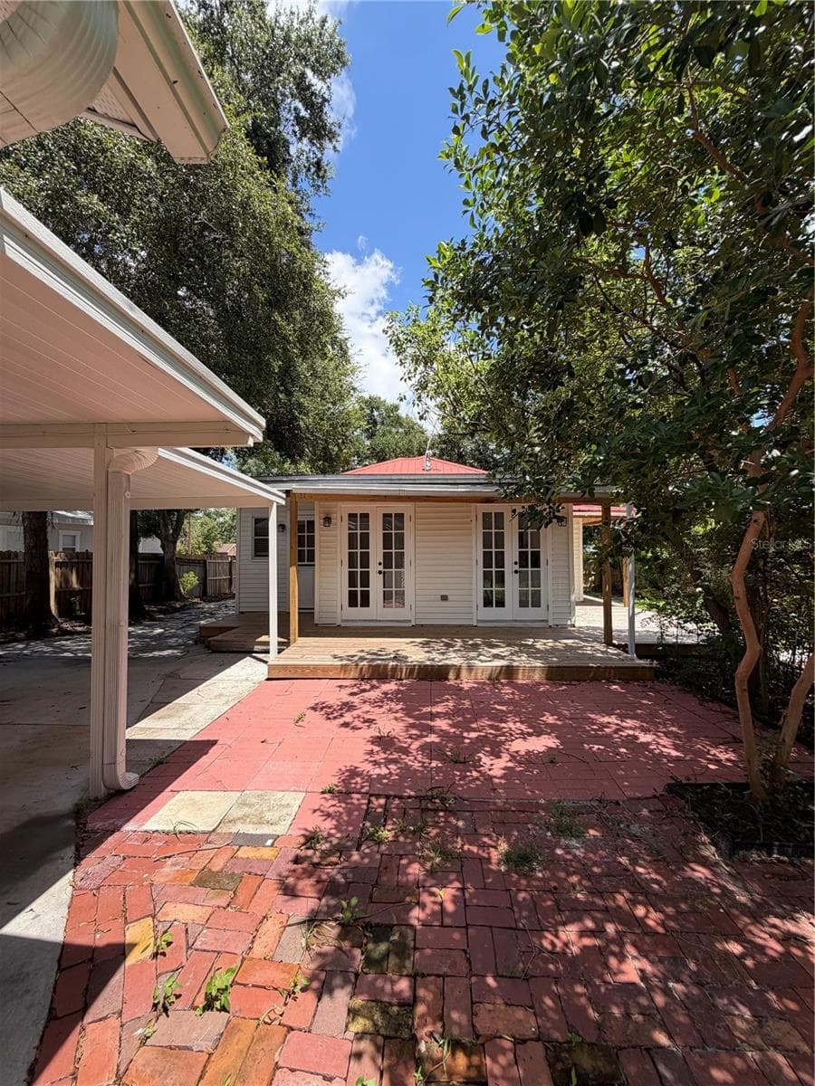 Single Family Residence at 104 W LAMBRIGHT ST, TAMPA, photo 63 of 70