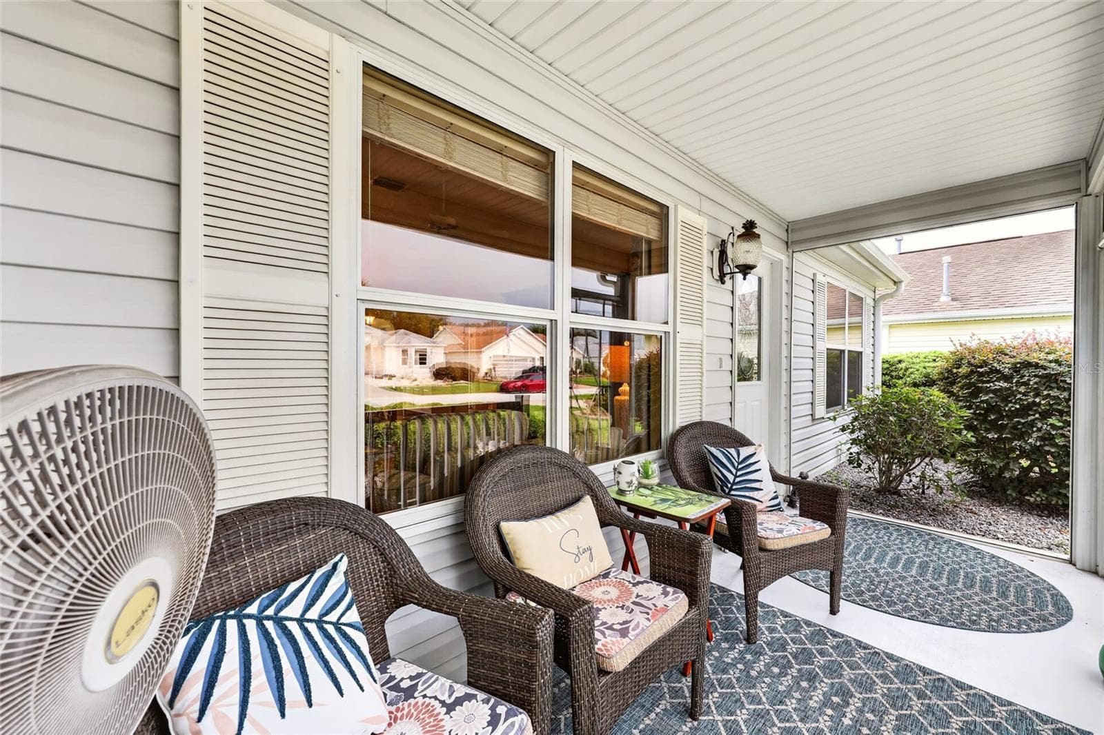 Screened Front Porch - 16947 SE 93RD CUTHBERT CIR, THE VILLAGES