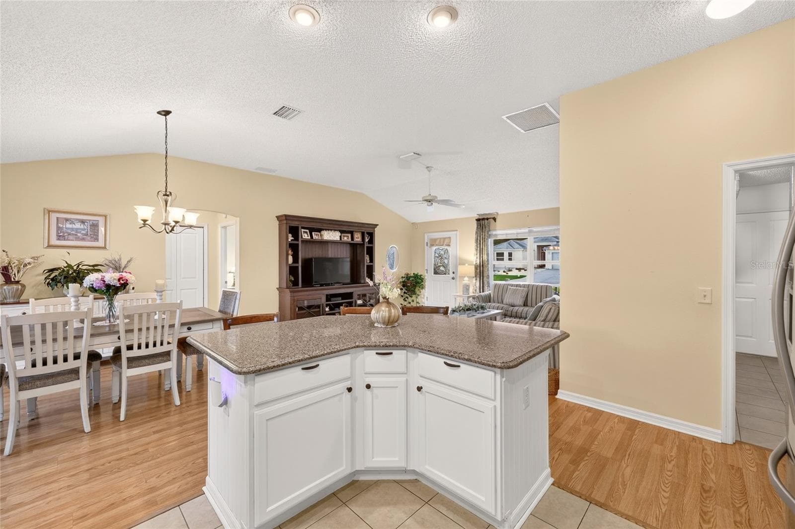 Electric on Kitchen Island - 16947 SE 93RD CUTHBERT CIR, THE VILLAGES