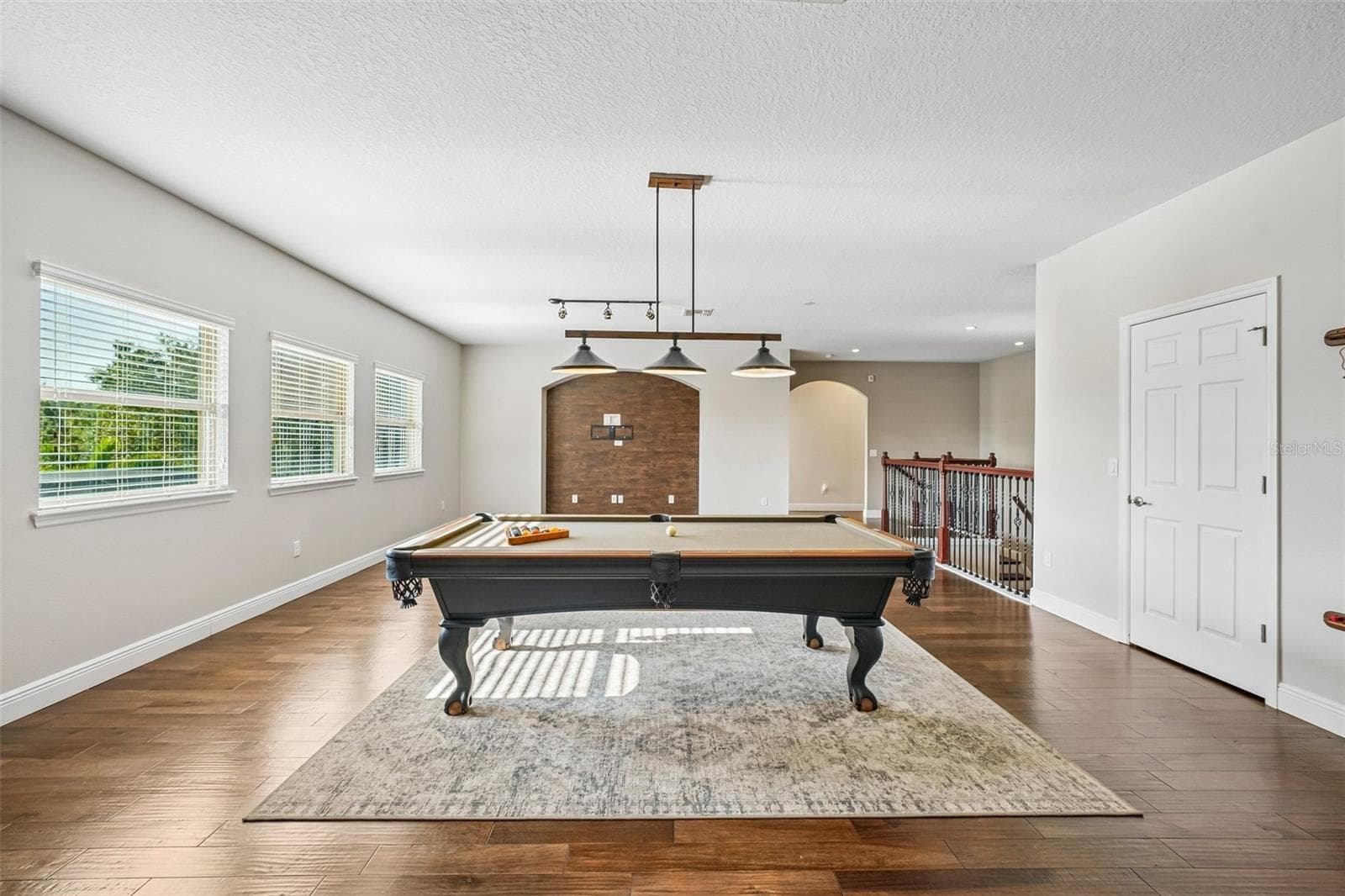 Single Family Residence at 19711 WELLINGTON MANOR BLVD, LUTZ, photo 4 of 39