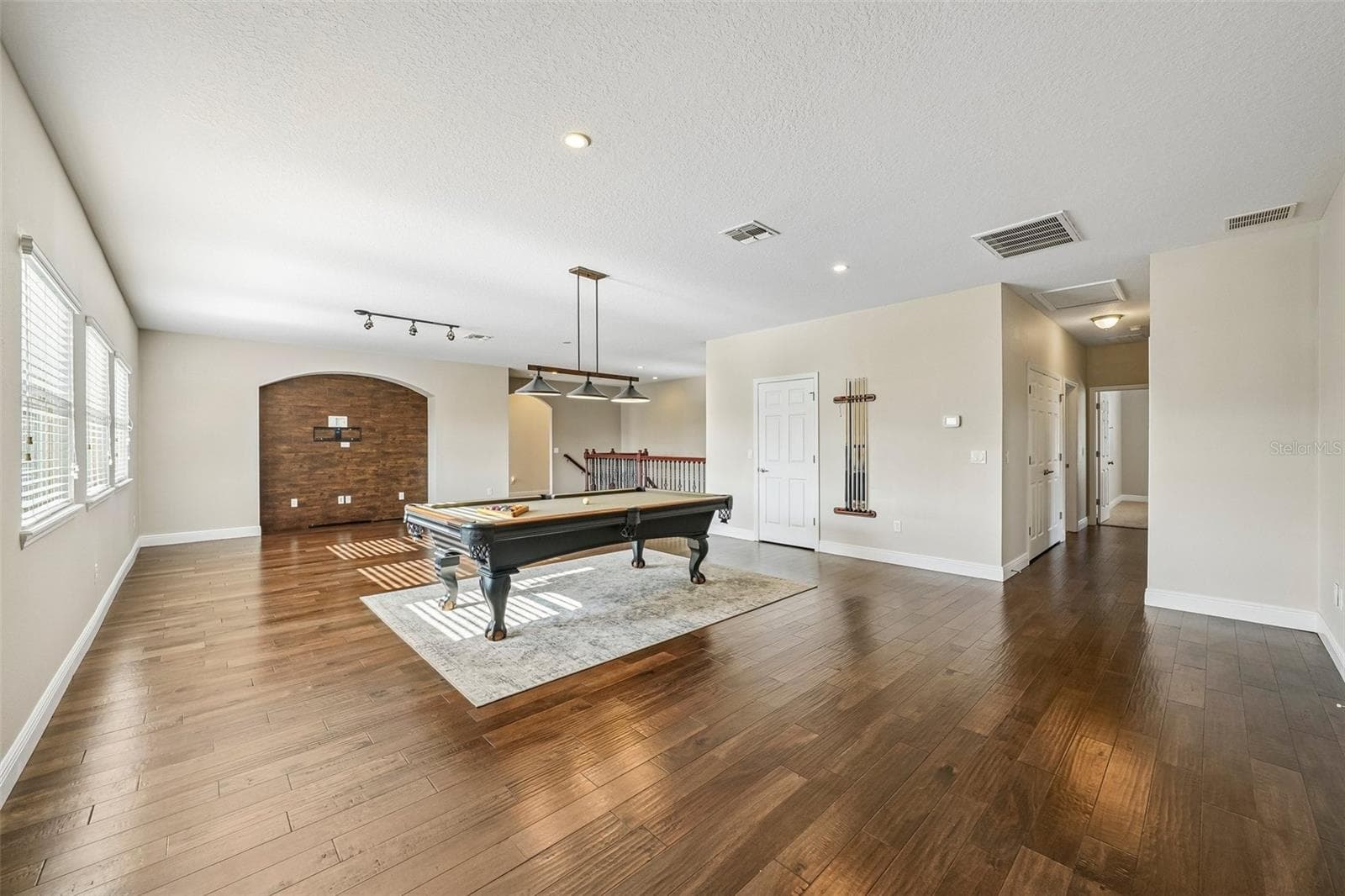 Single Family Residence at 19711 WELLINGTON MANOR BLVD, LUTZ, photo 19 of 39