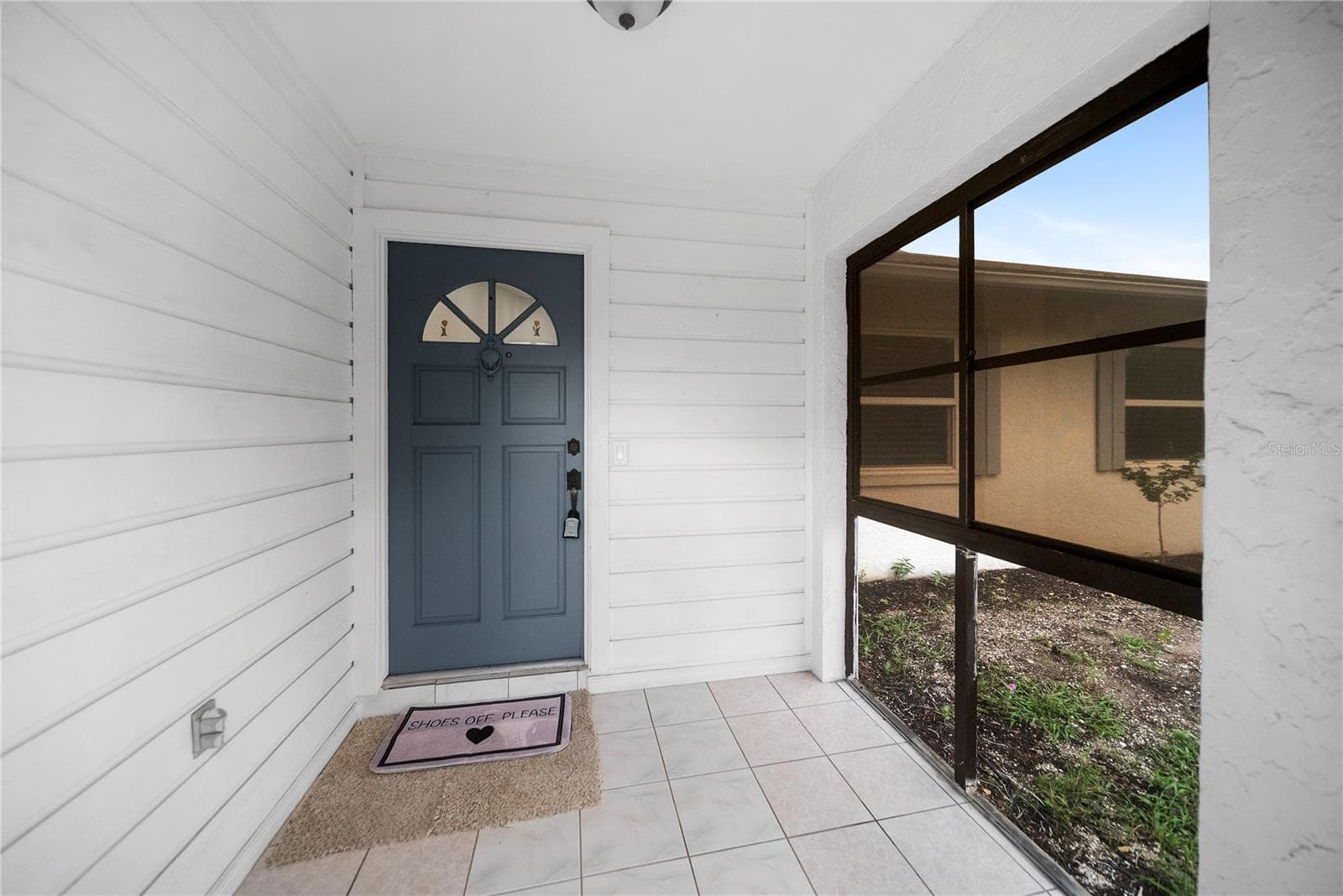 Single Family Residence at 112 WOODINGHAM DR, VENICE, photo 5 of 47