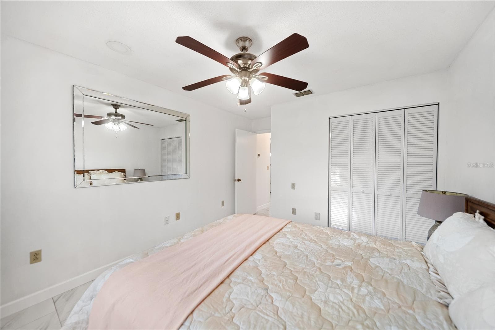 Second bedroom - 112 WOODINGHAM DR, VENICE