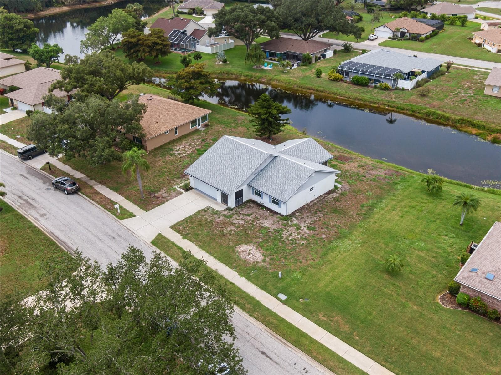 Single Family Residence at 112 WOODINGHAM DR, VENICE, photo 35 of 47