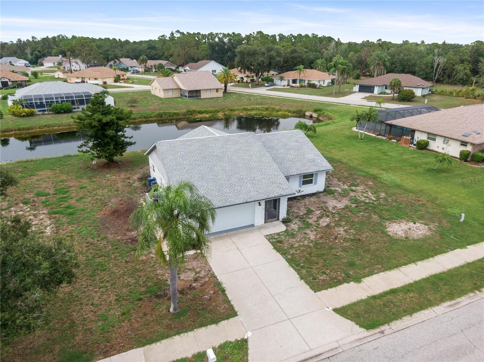 Single Family Residence at 112 WOODINGHAM DR, VENICE, photo 43 of 47