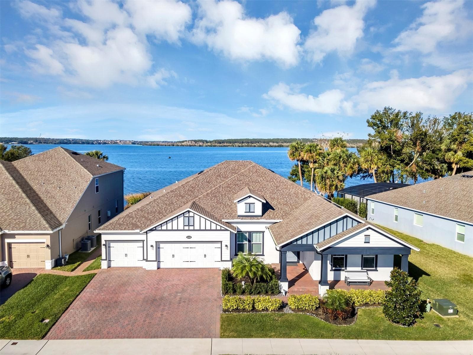 1112 HULL ISLAND DR