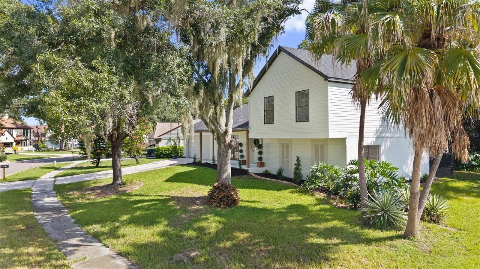 Single Family Residence at 3720 MURRAY DALE DR, VALRICO, photo 7 of 68