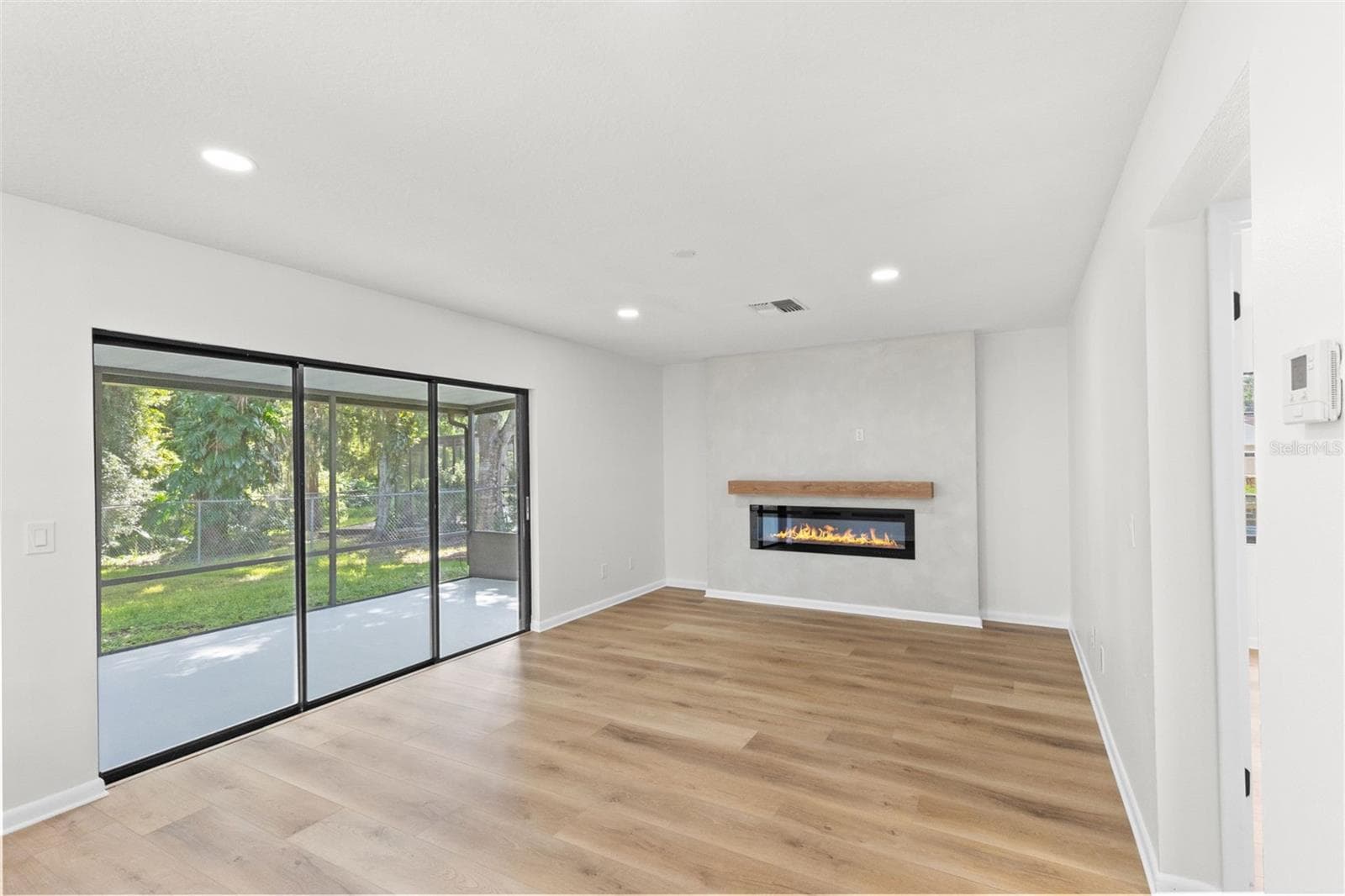 Single Family Residence at 3720 MURRAY DALE DR, VALRICO, photo 22 of 68