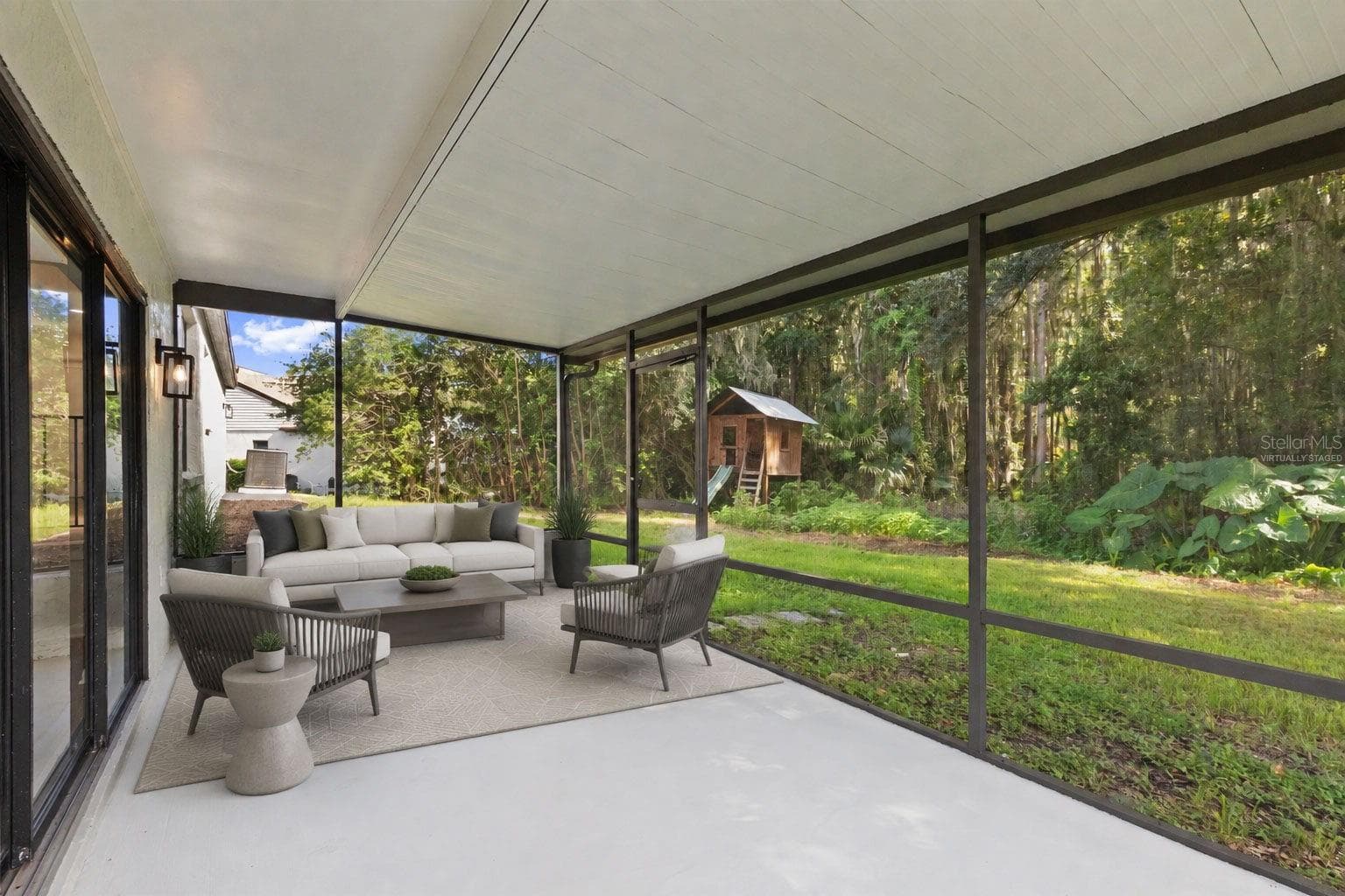 virtually staged - 3720 MURRAY DALE DR, VALRICO