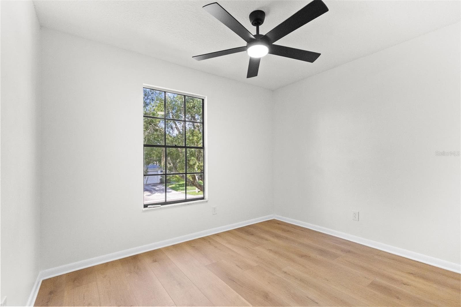 Single Family Residence at 3720 MURRAY DALE DR, VALRICO, photo 35 of 68