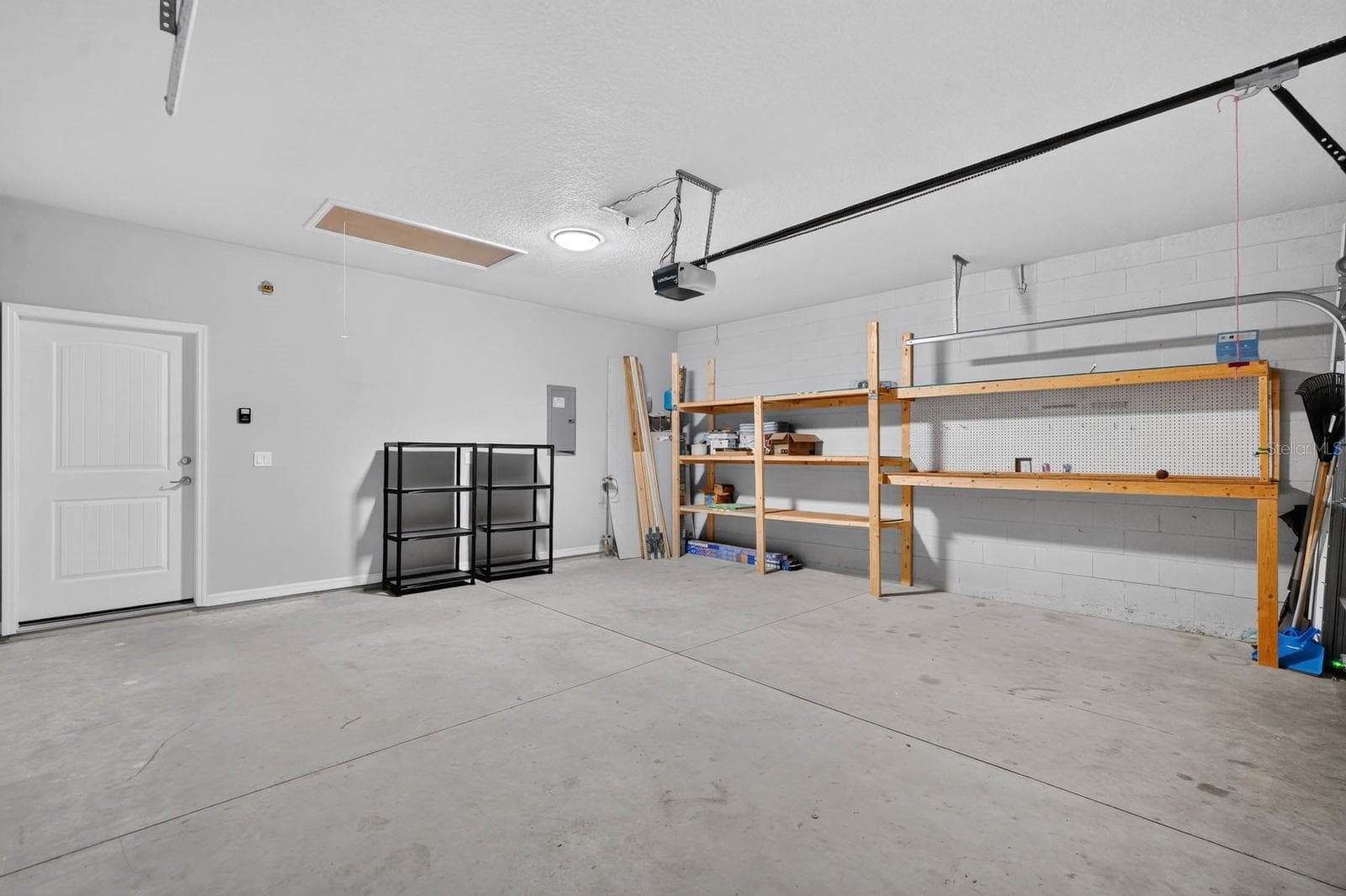 Single Family Residence at 3330 WILLOW OAK DR, EDGEWATER, photo 28 of 46