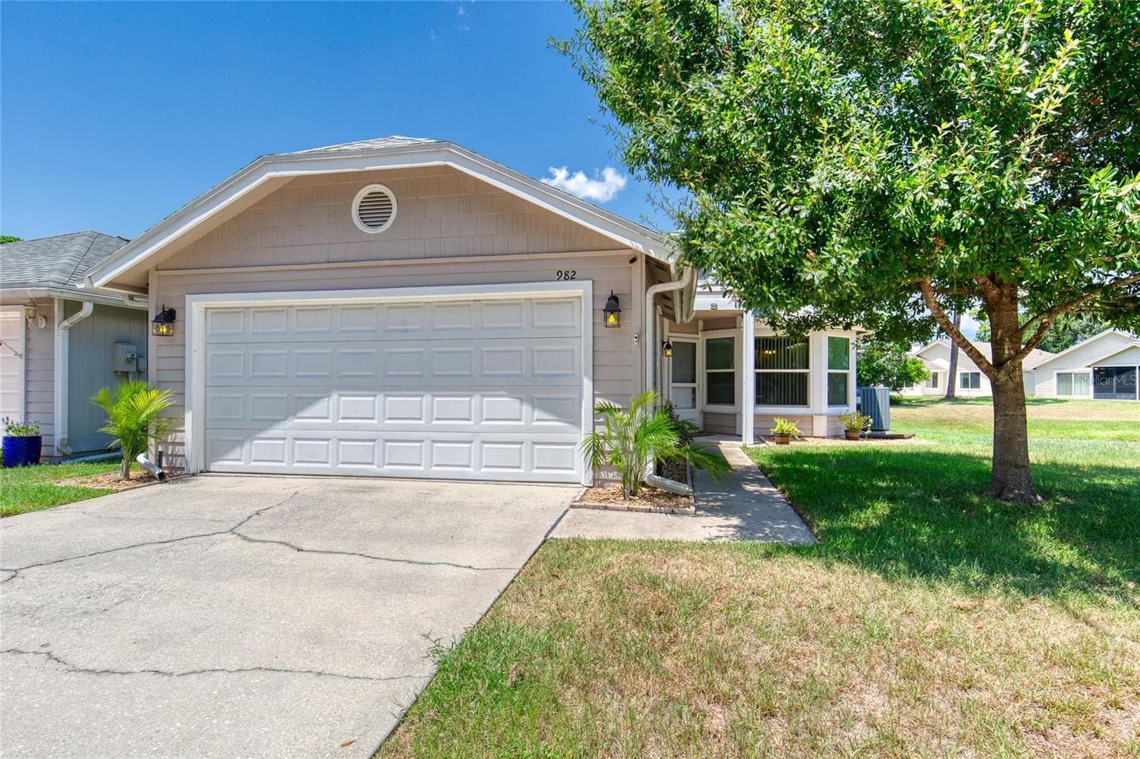 Single Family Residence at 982 BREEZEMONT CT, PORT ORANGE, photo 8 of 69