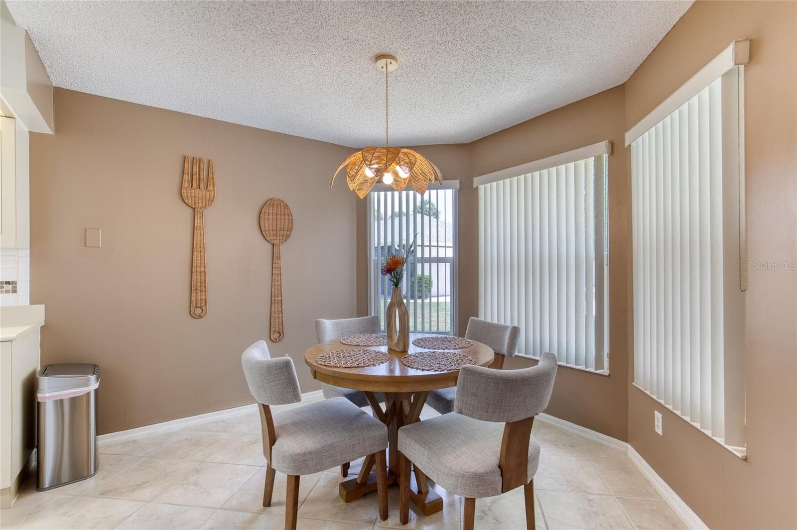 Single Family Residence at 982 BREEZEMONT CT, PORT ORANGE, photo 13 of 69