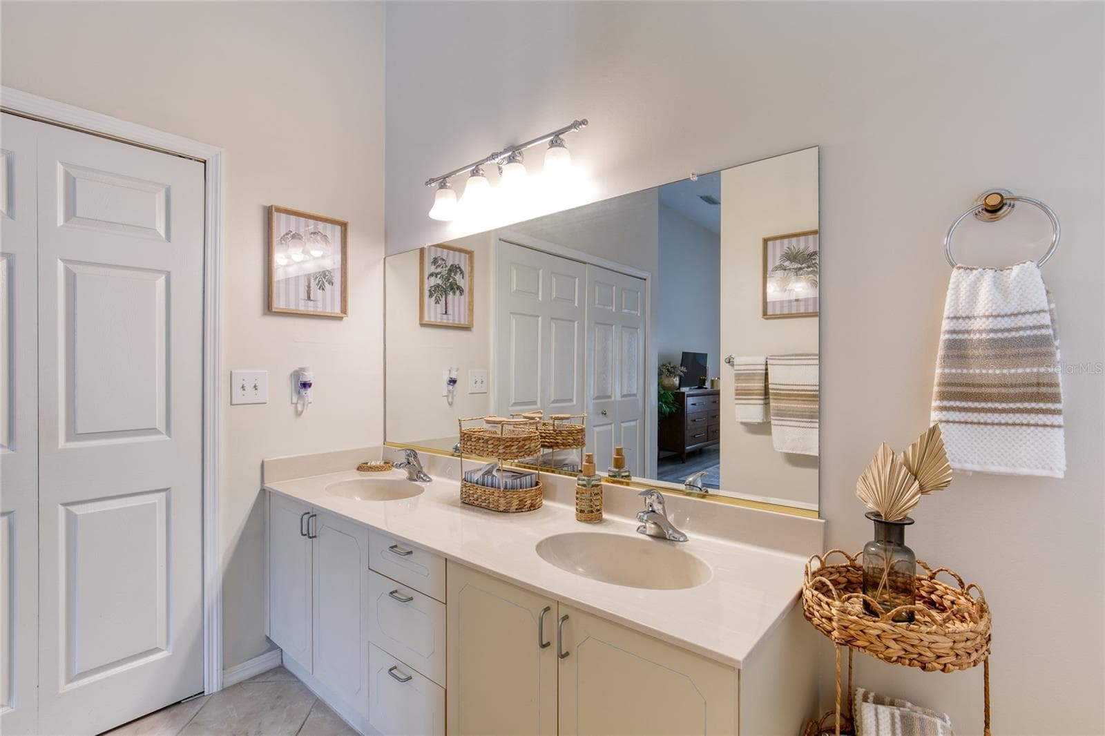 Single Family Residence at 982 BREEZEMONT CT, PORT ORANGE, photo 35 of 69
