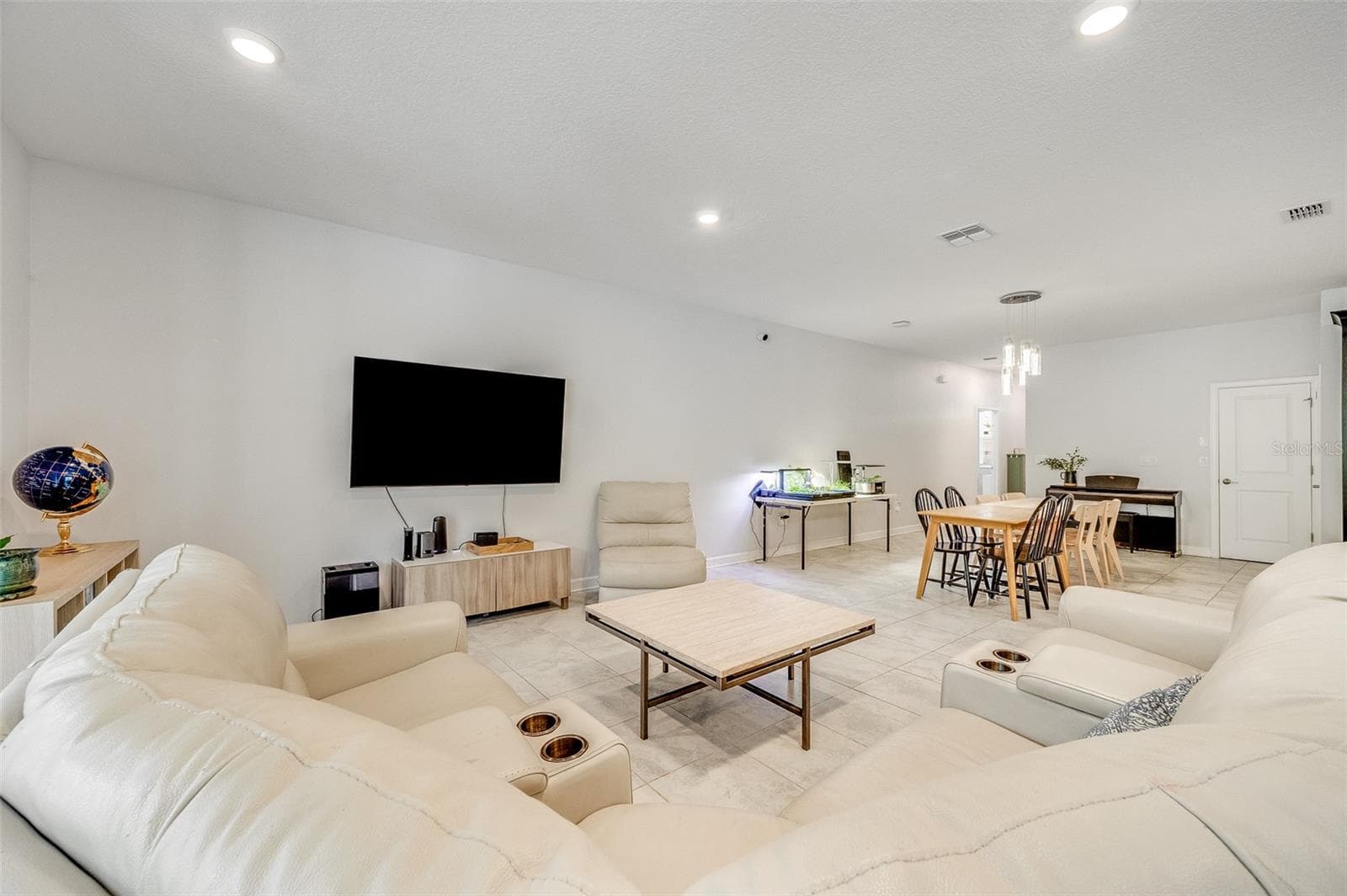 Single Family Residence at 2353 CRESCENT MOON ST, KISSIMMEE, photo 60 of 91