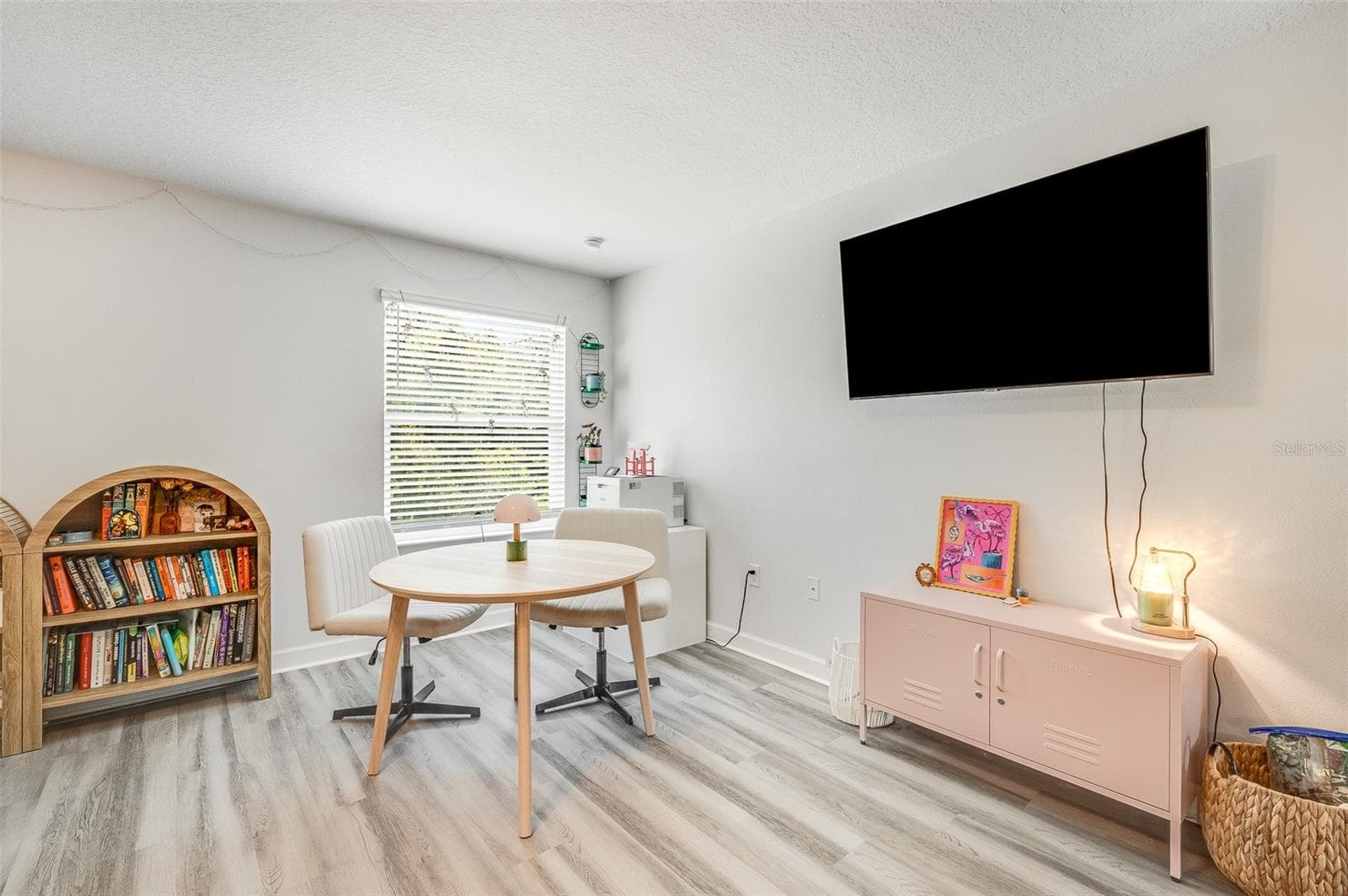 Primary bedroom is 4 of 5 total bedrooms; downstairs there is a second primary suite part of the multi-gen suite - 2353 CRESCENT MOON ST, KISSIMMEE
