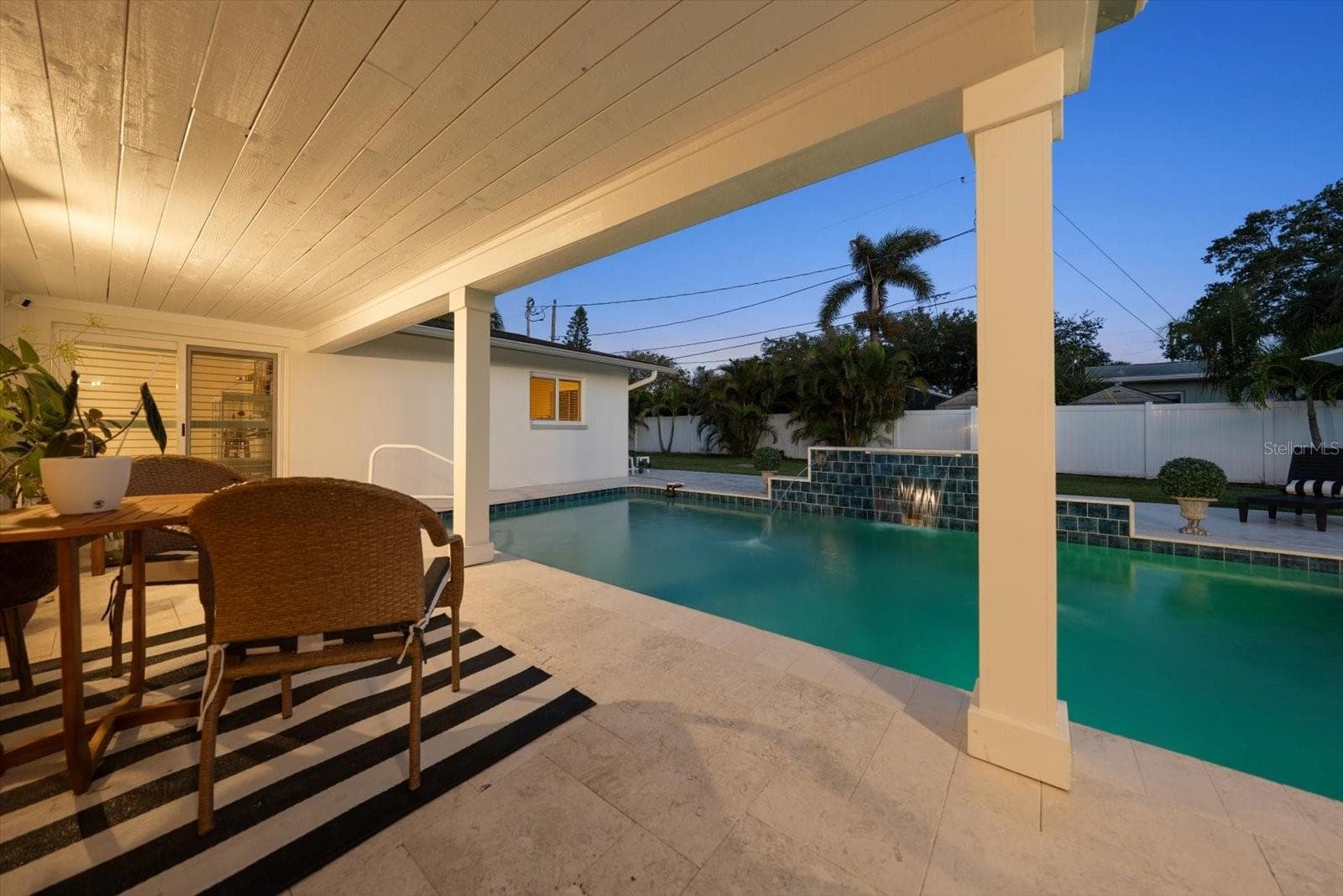 Looking good! - 821 JACARANDA DR, LARGO